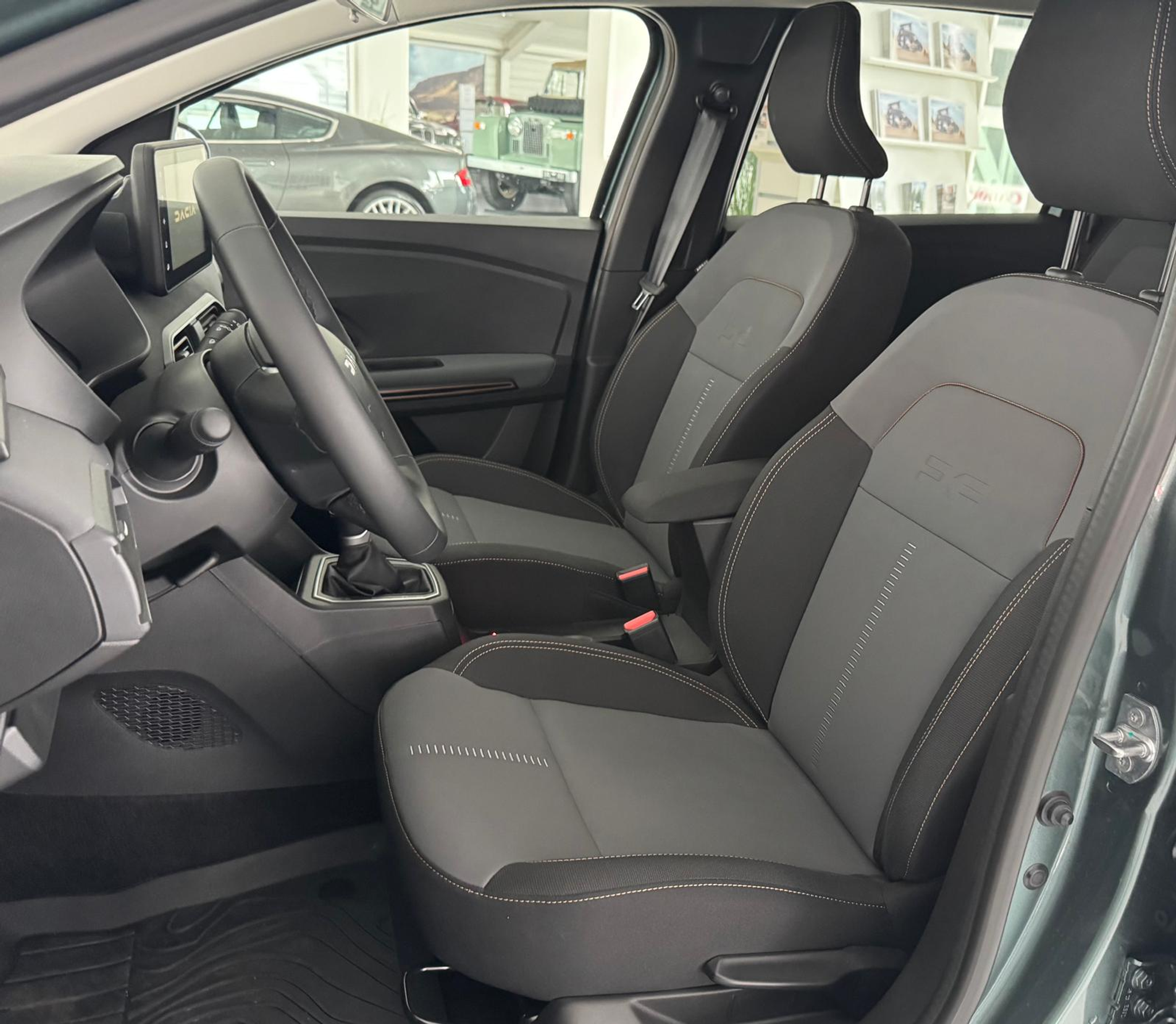 listing desktop thumbnail image 7