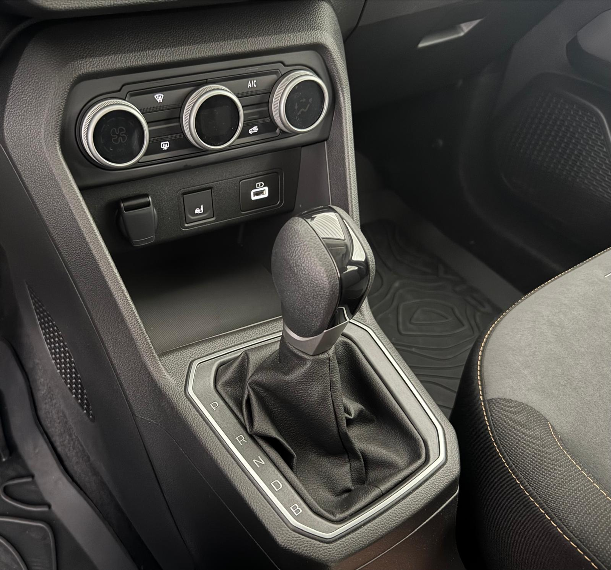 listing desktop thumbnail image 14