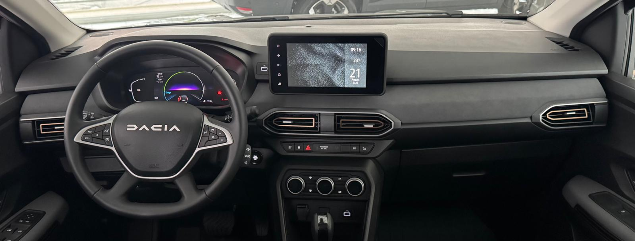 listing desktop thumbnail image 12