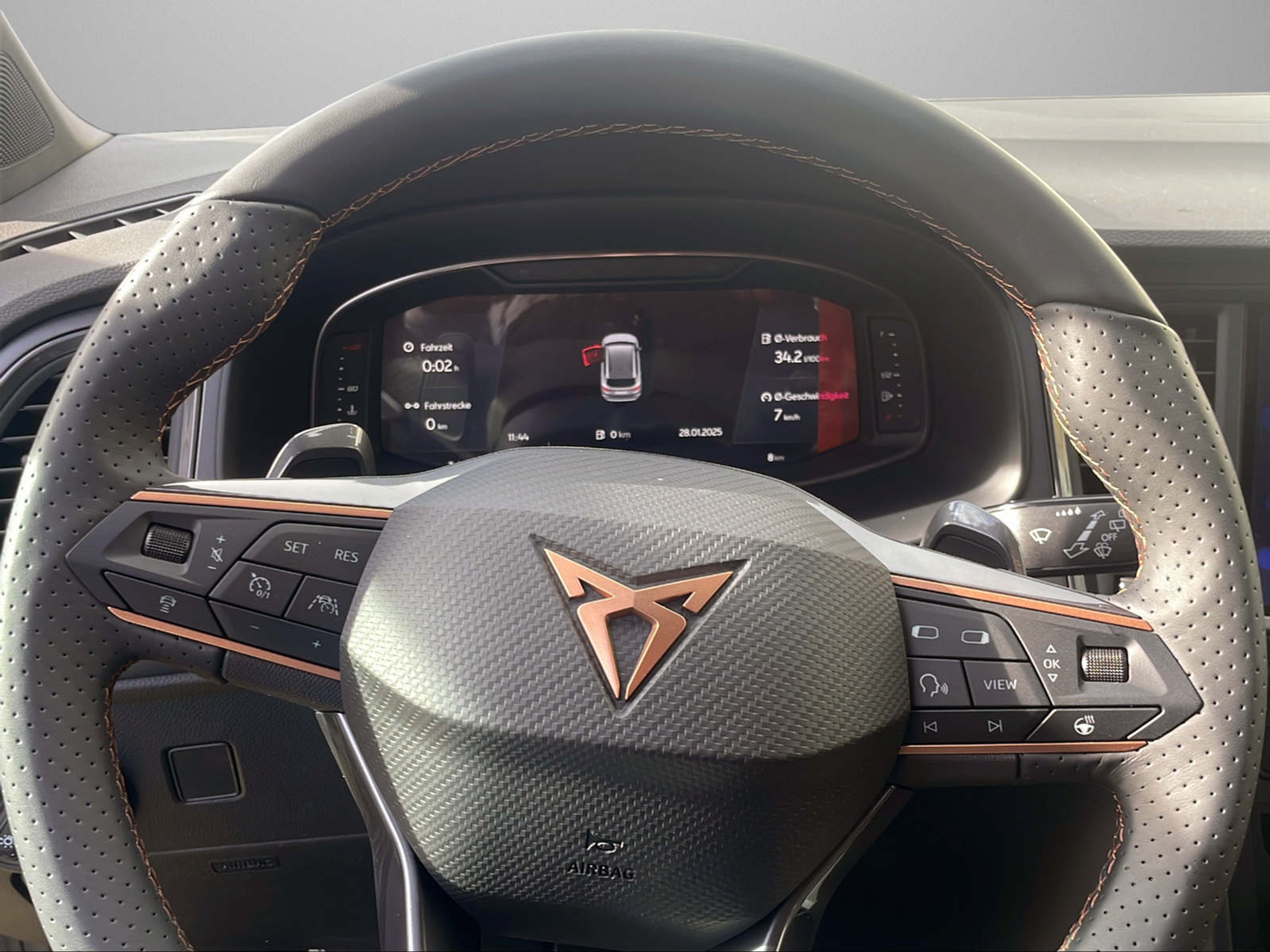 listing desktop thumbnail image 5