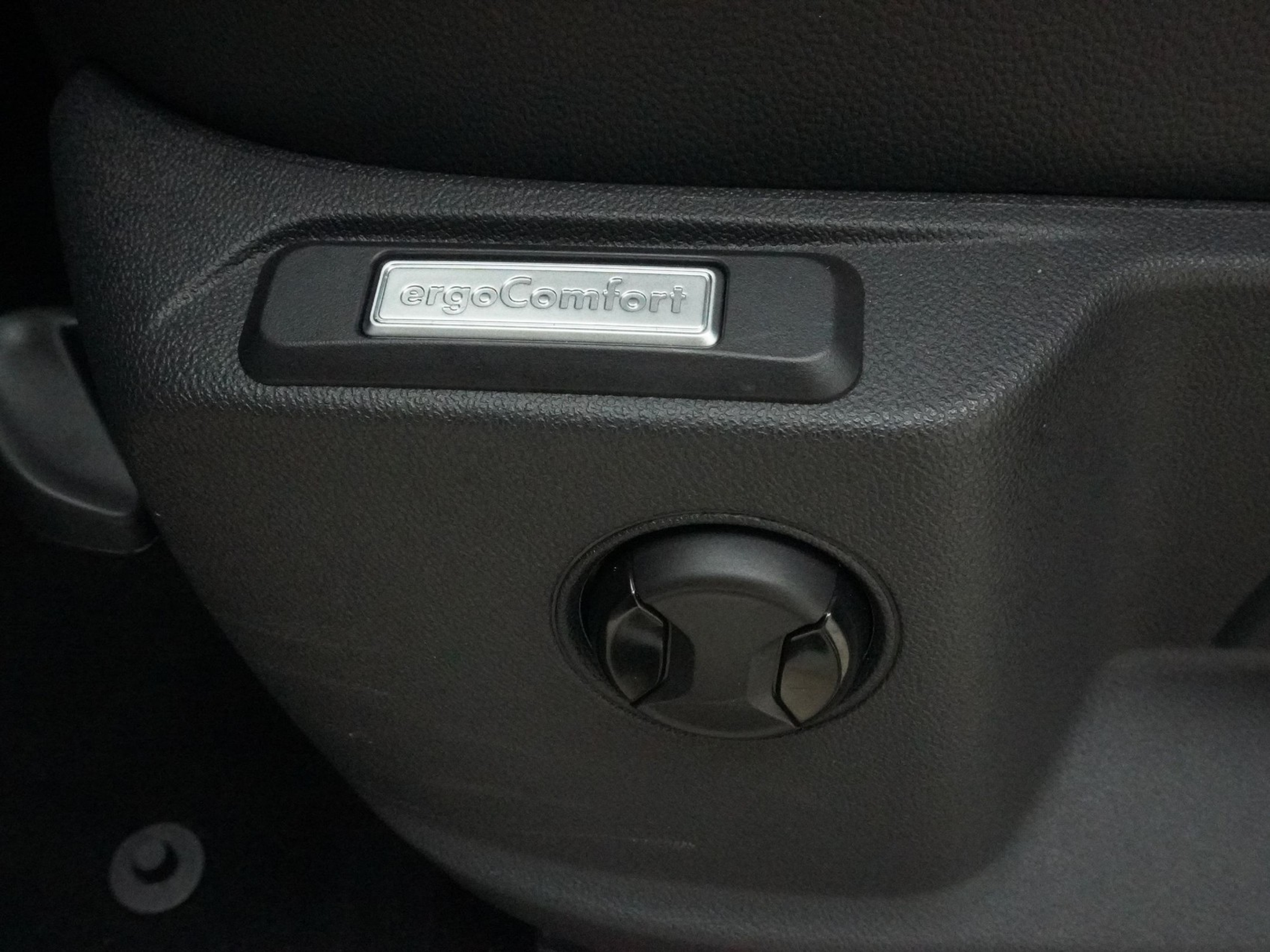 listing desktop thumbnail image 14