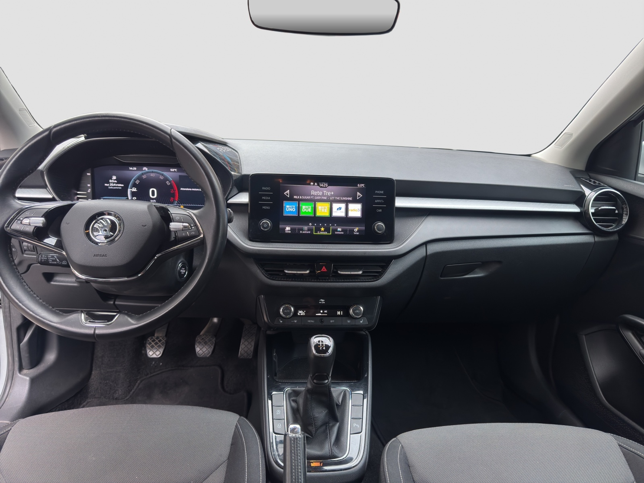 listing desktop thumbnail image 8