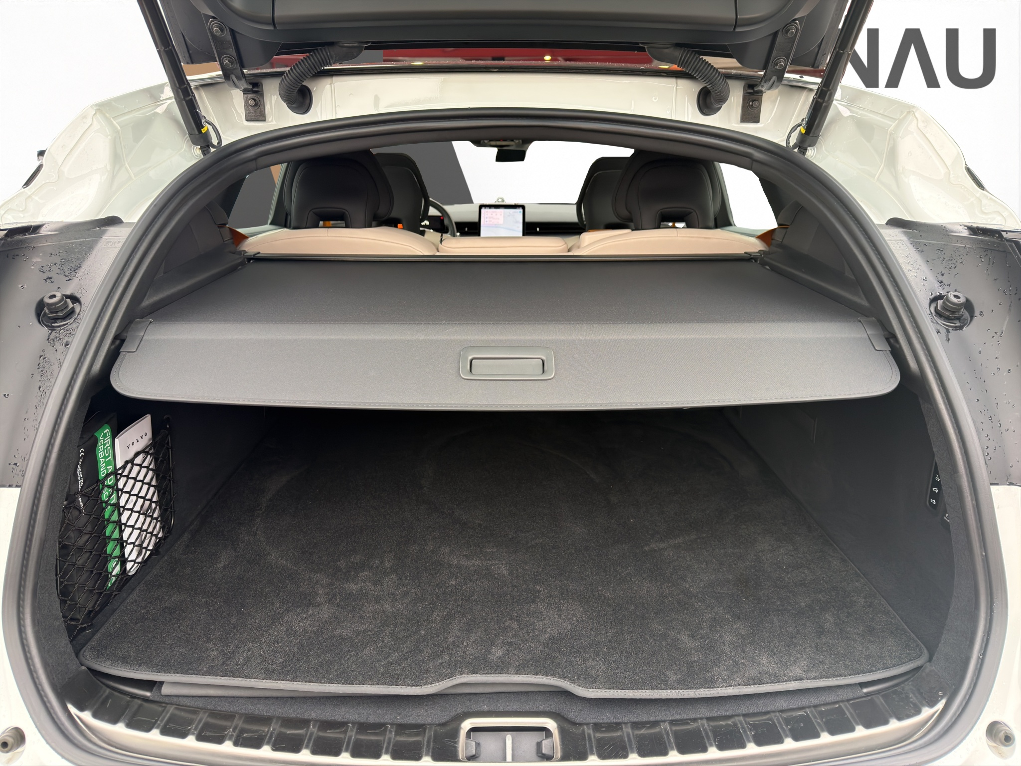 listing desktop thumbnail image 17