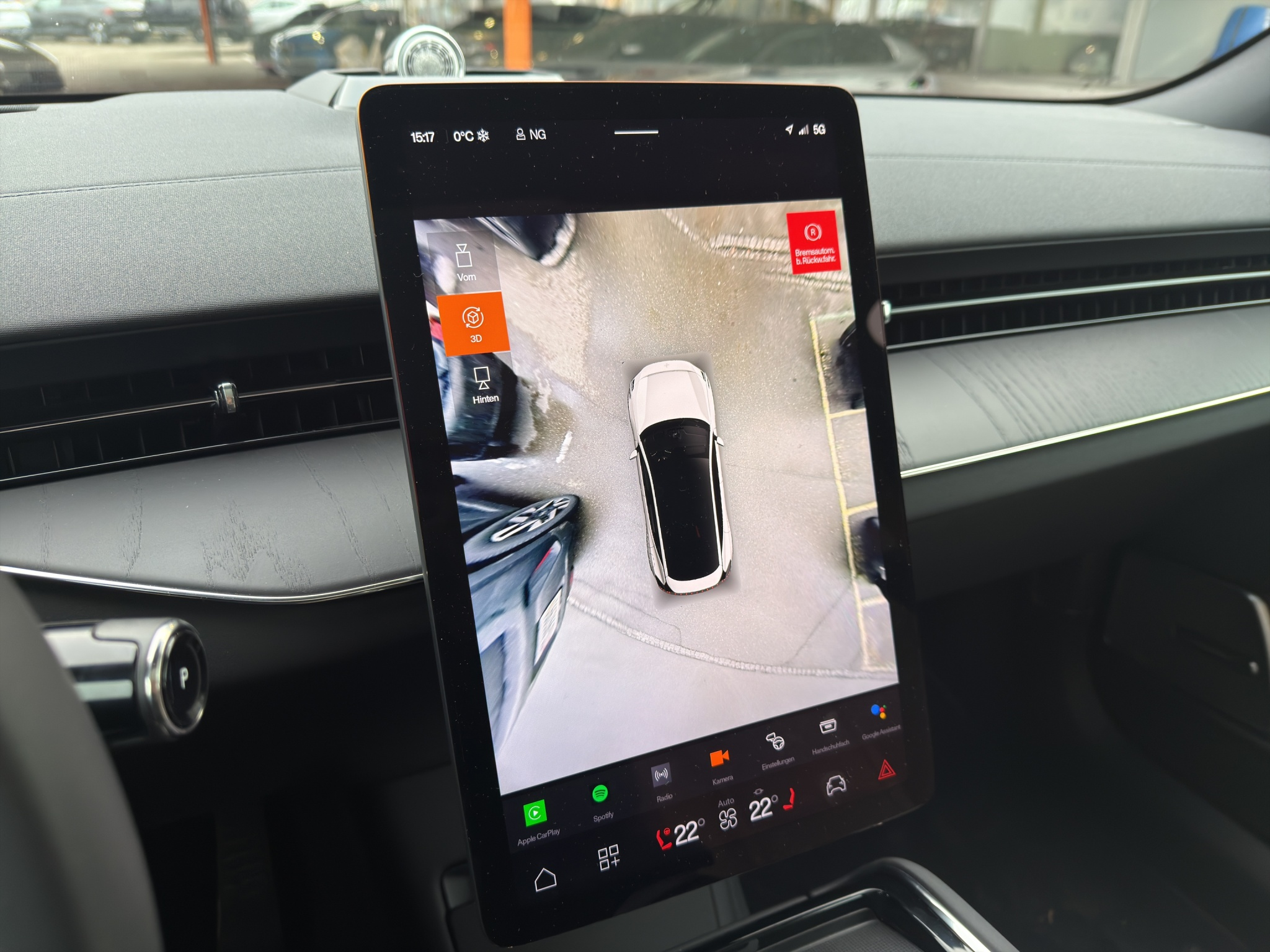 listing desktop thumbnail image 25