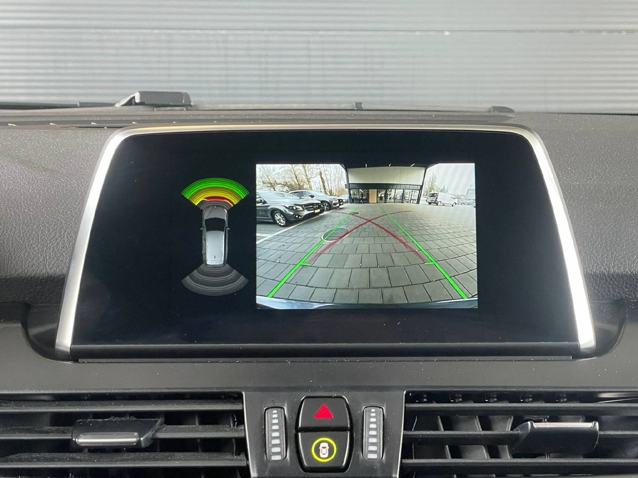 listing desktop thumbnail image 10