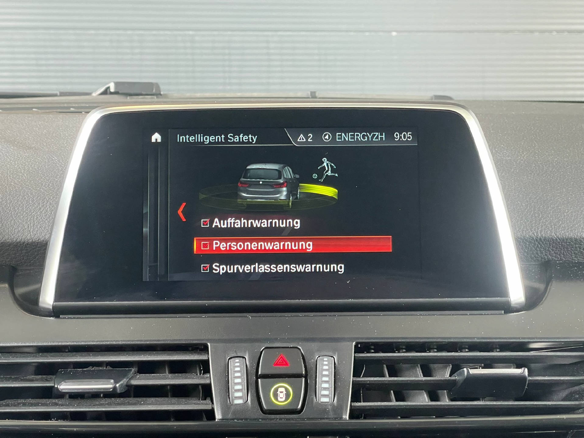 listing desktop thumbnail image 12