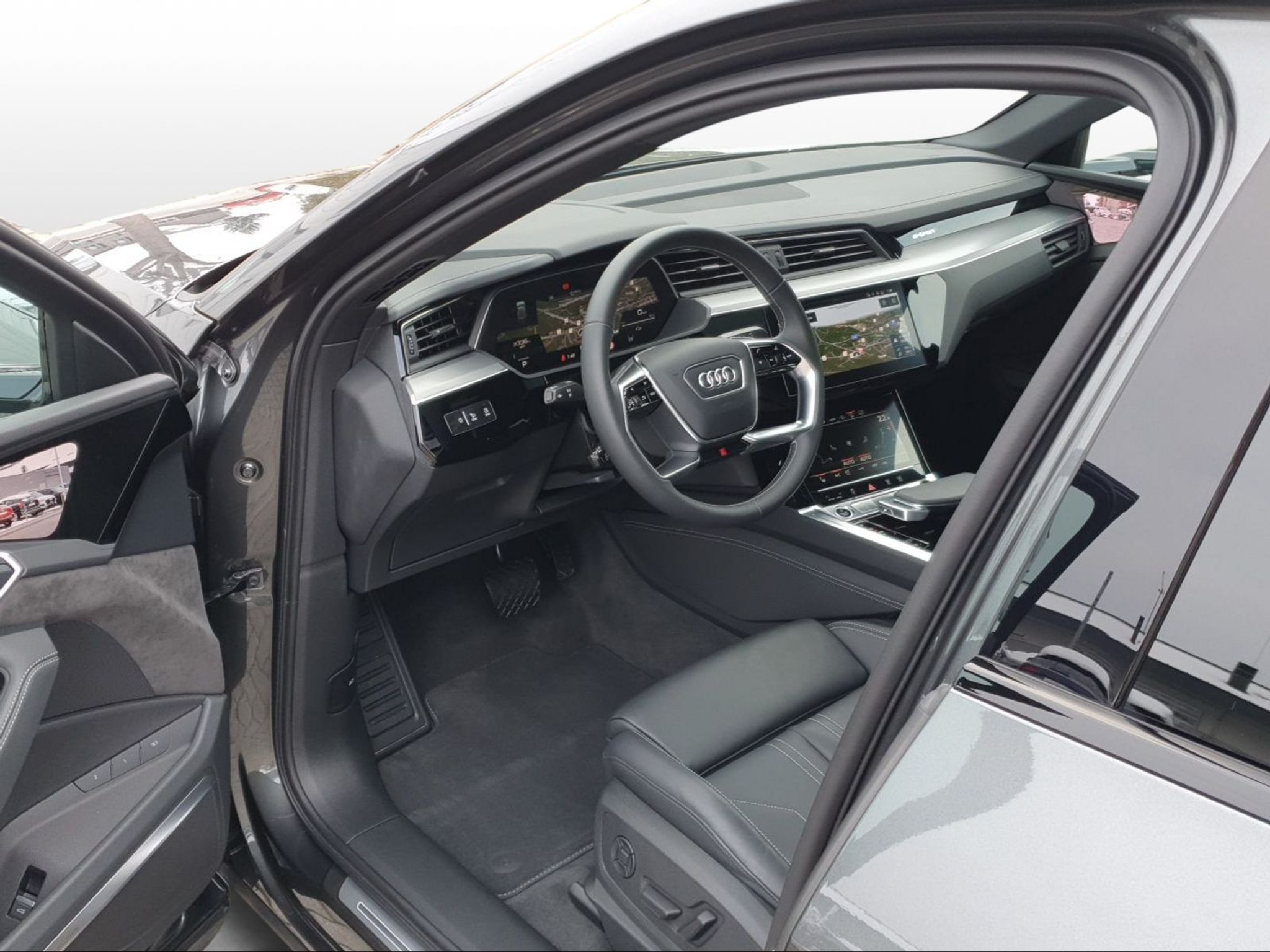 listing desktop thumbnail image 5