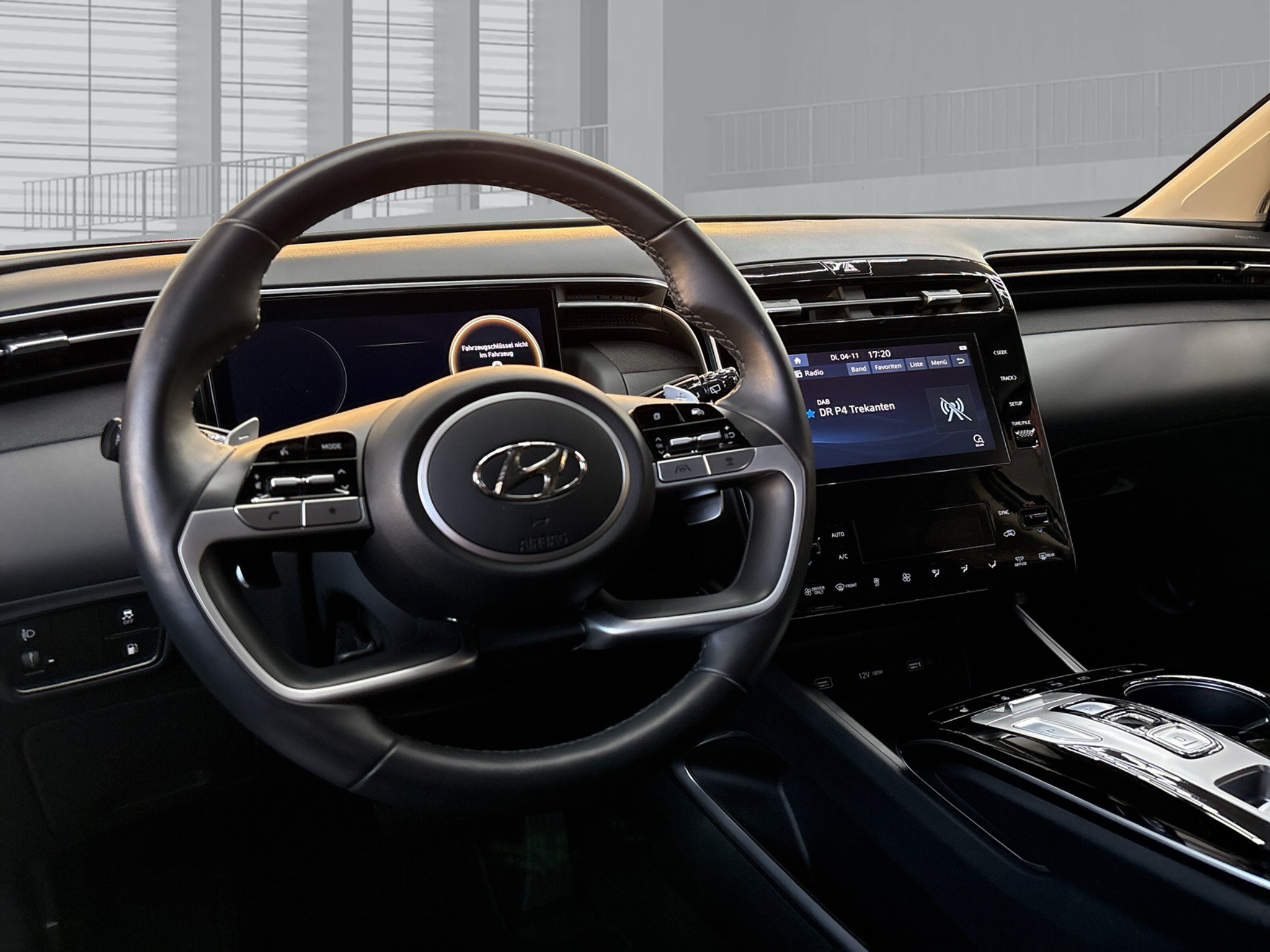 listing desktop thumbnail image 18