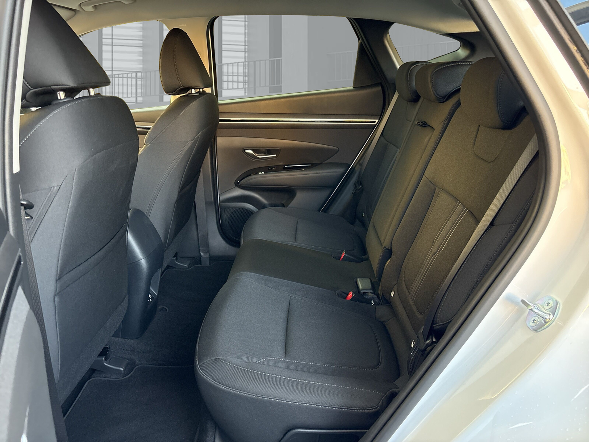 listing desktop thumbnail image 12