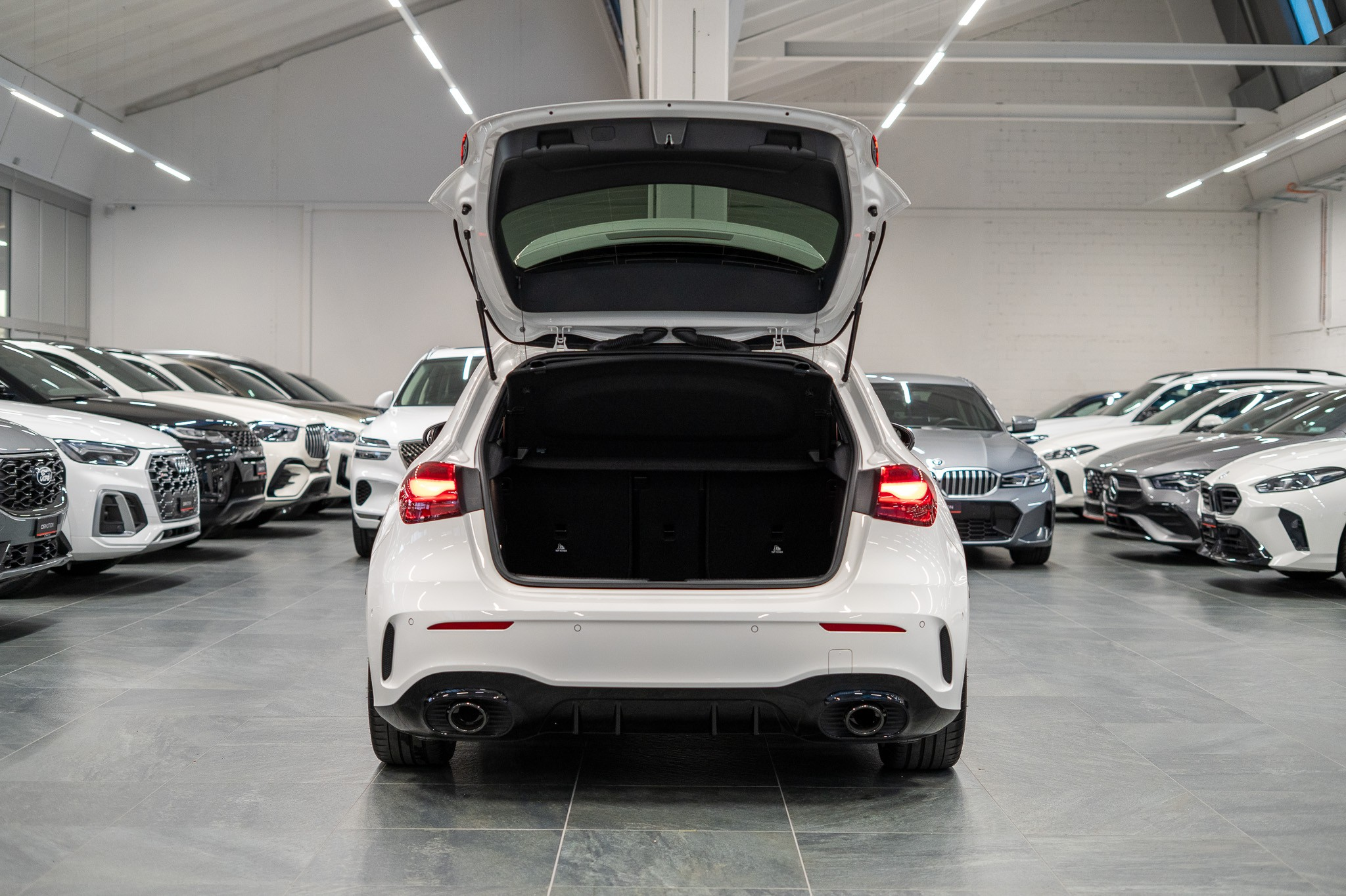 listing desktop thumbnail image 5