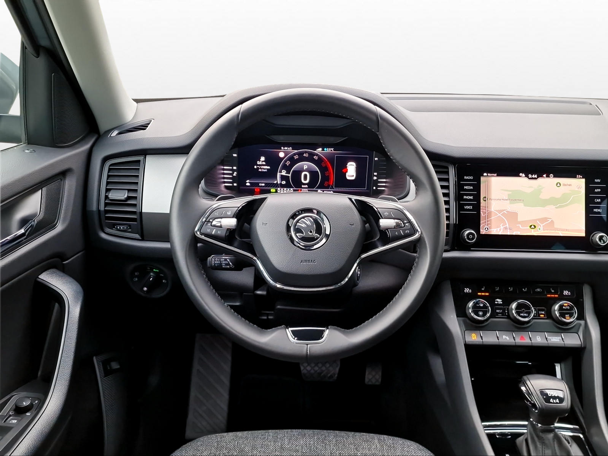 listing desktop thumbnail image 3