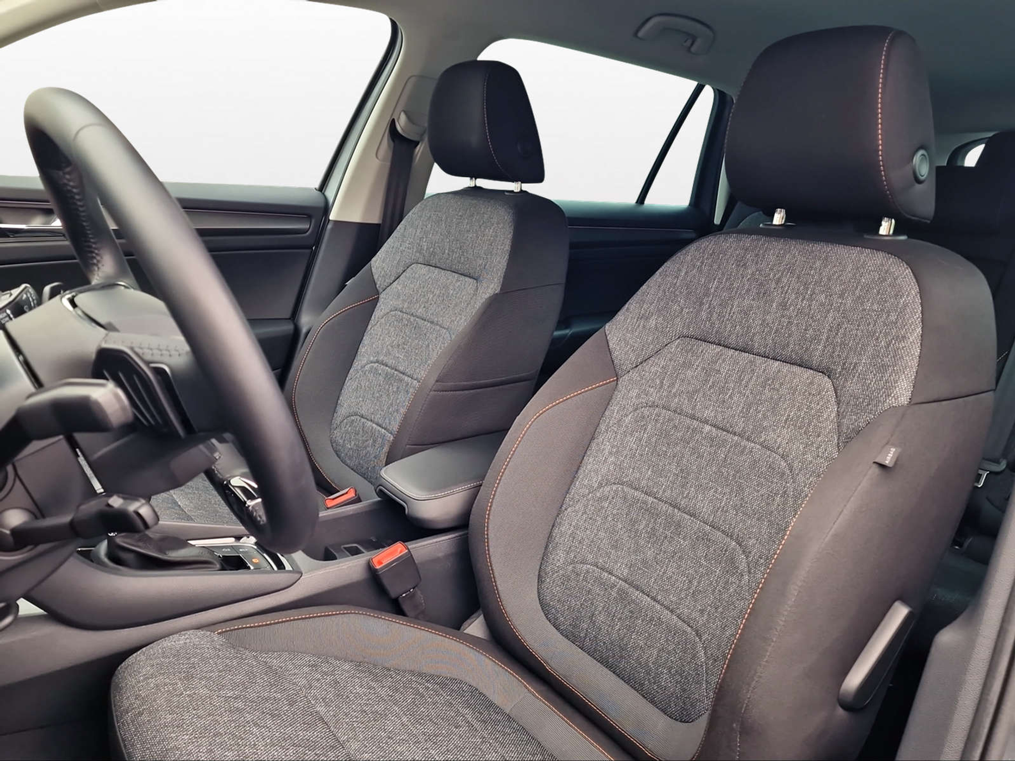 listing desktop thumbnail image 7