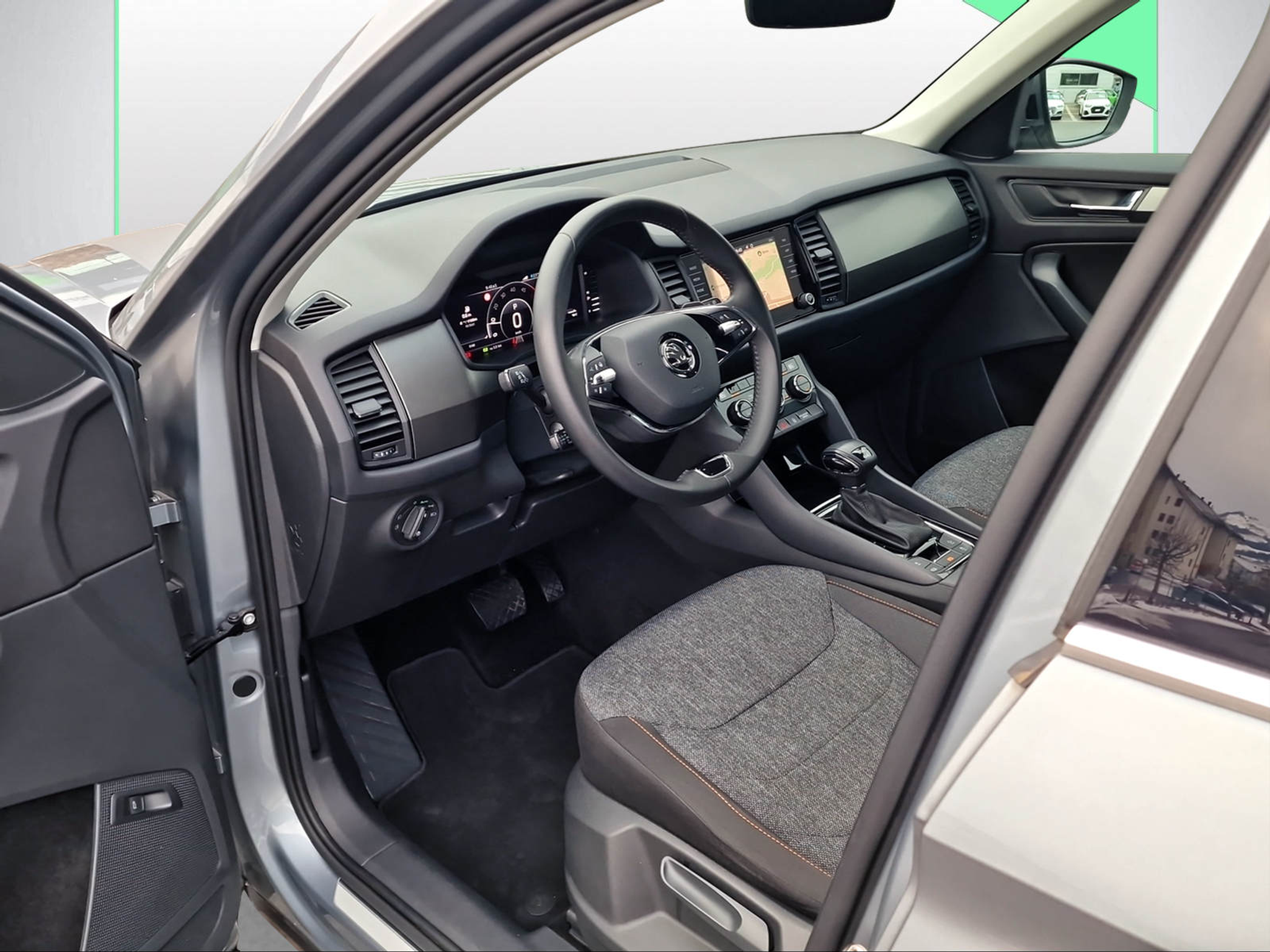 listing desktop thumbnail image 5