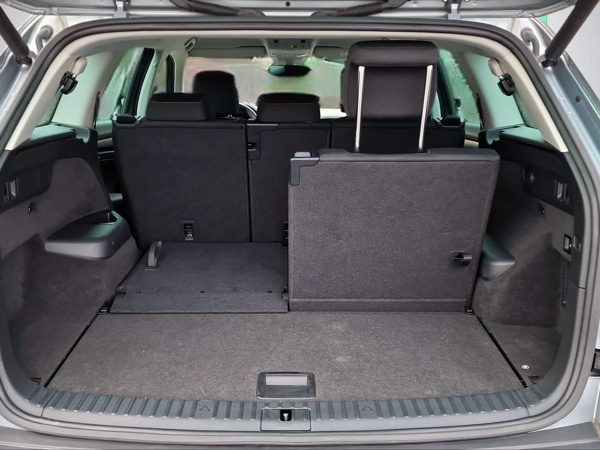 listing desktop thumbnail image 11