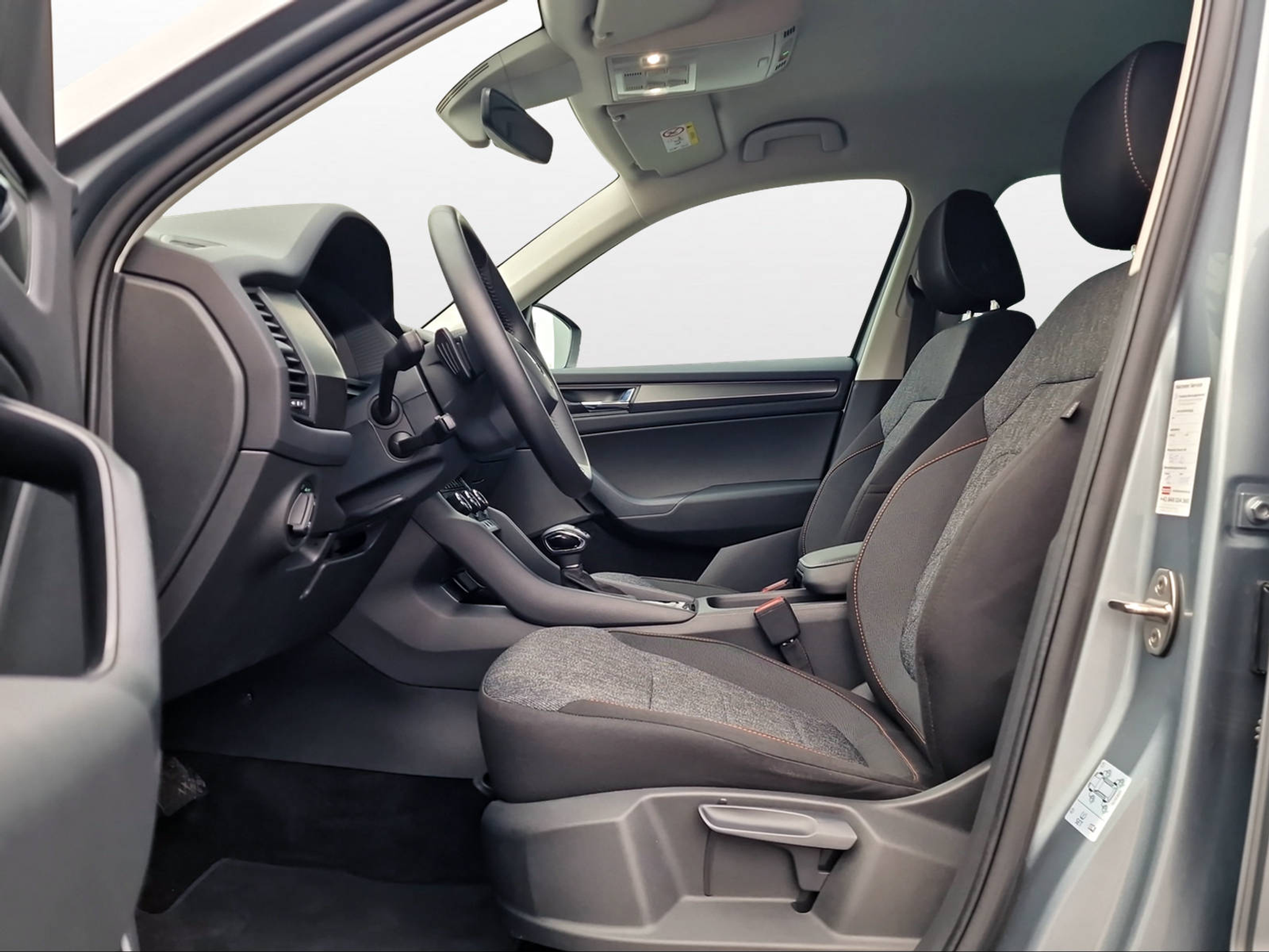 listing desktop thumbnail image 6