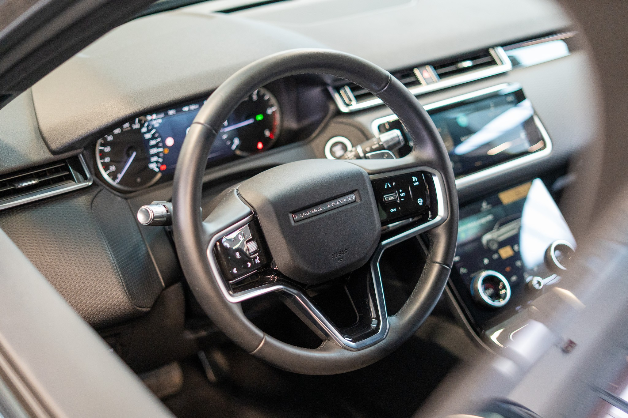 listing desktop thumbnail image 9