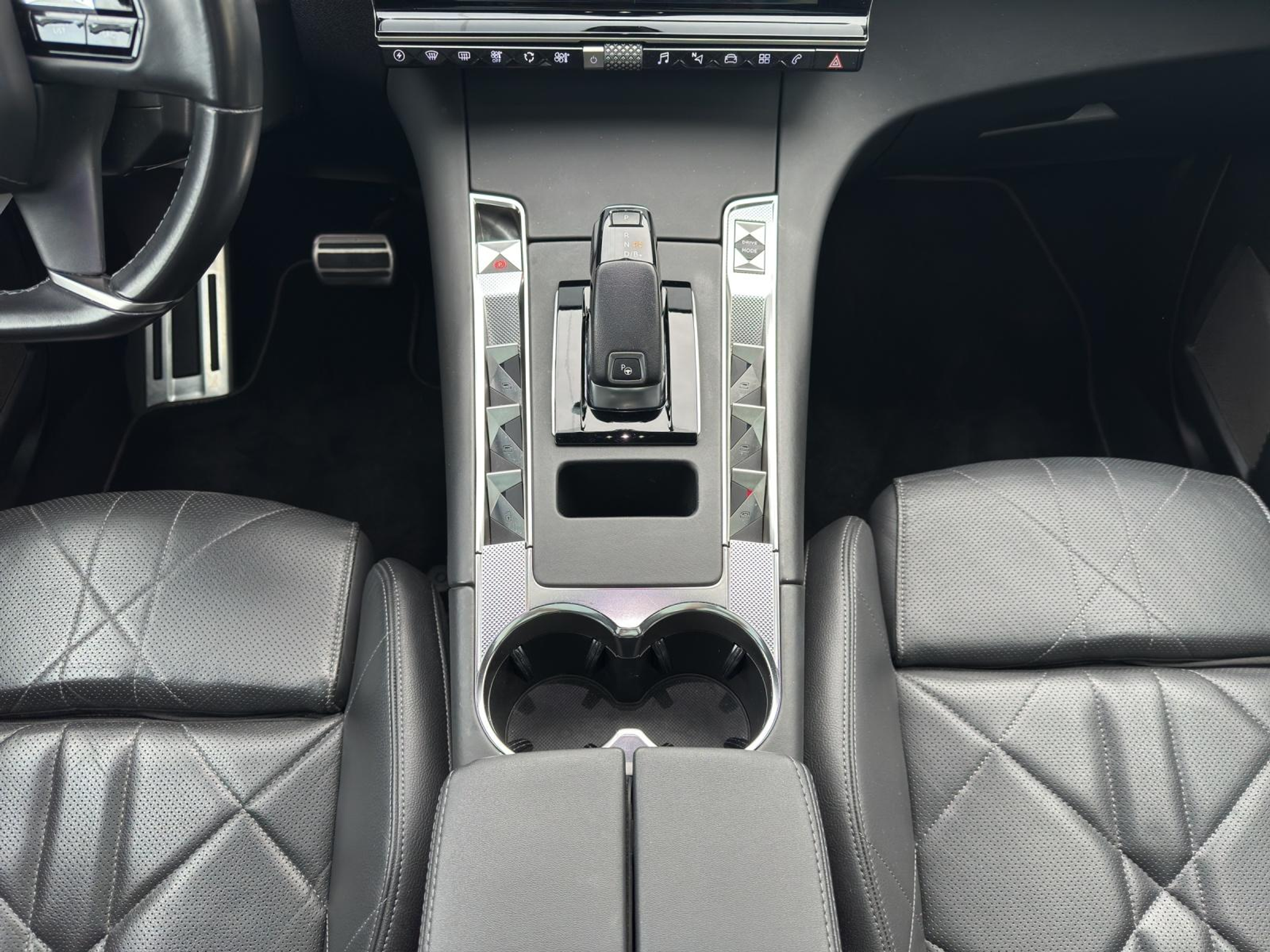 listing desktop thumbnail image 13