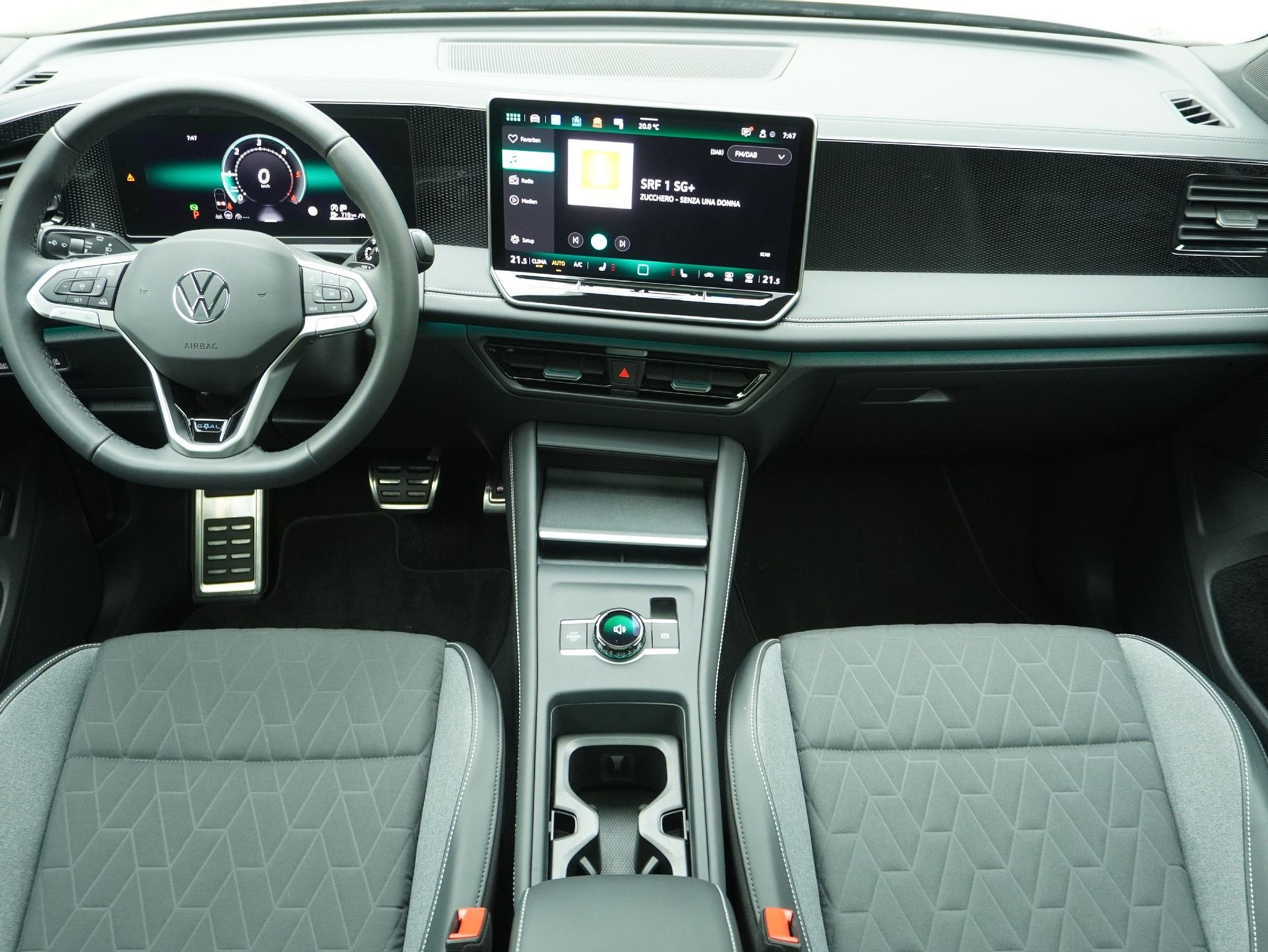 listing desktop thumbnail image 15