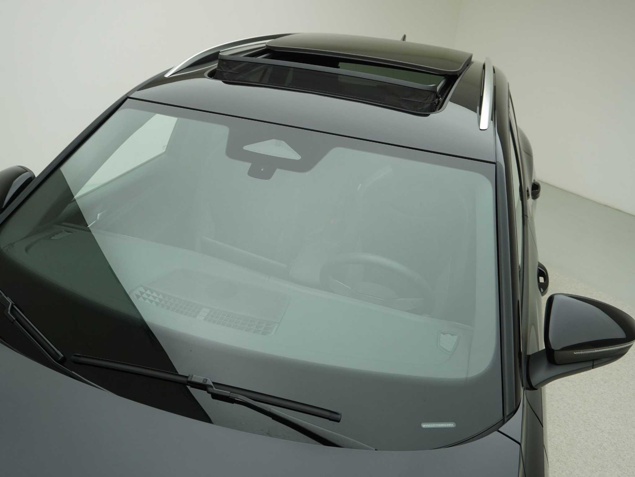 listing desktop thumbnail image 7