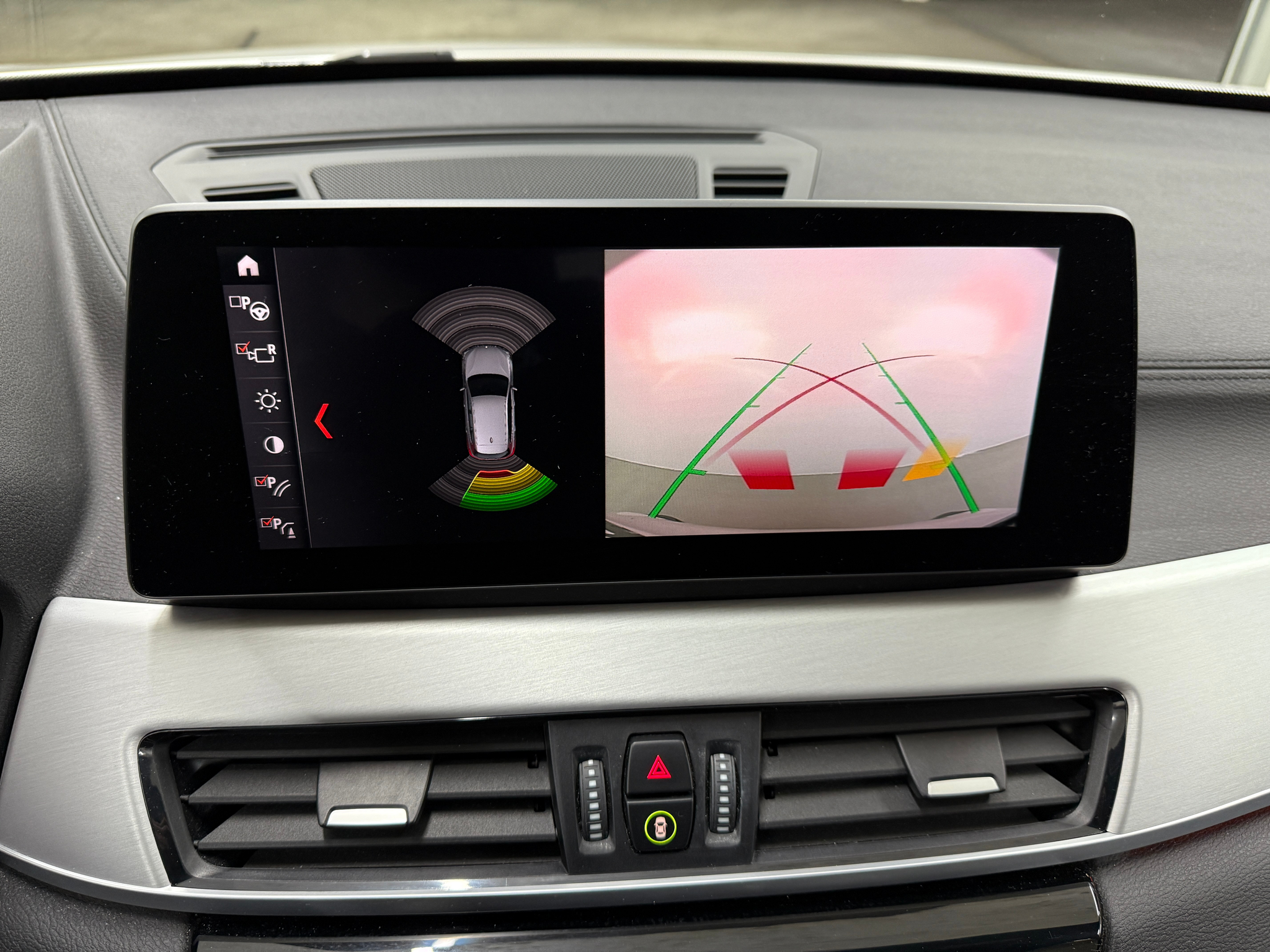 listing desktop thumbnail image 12