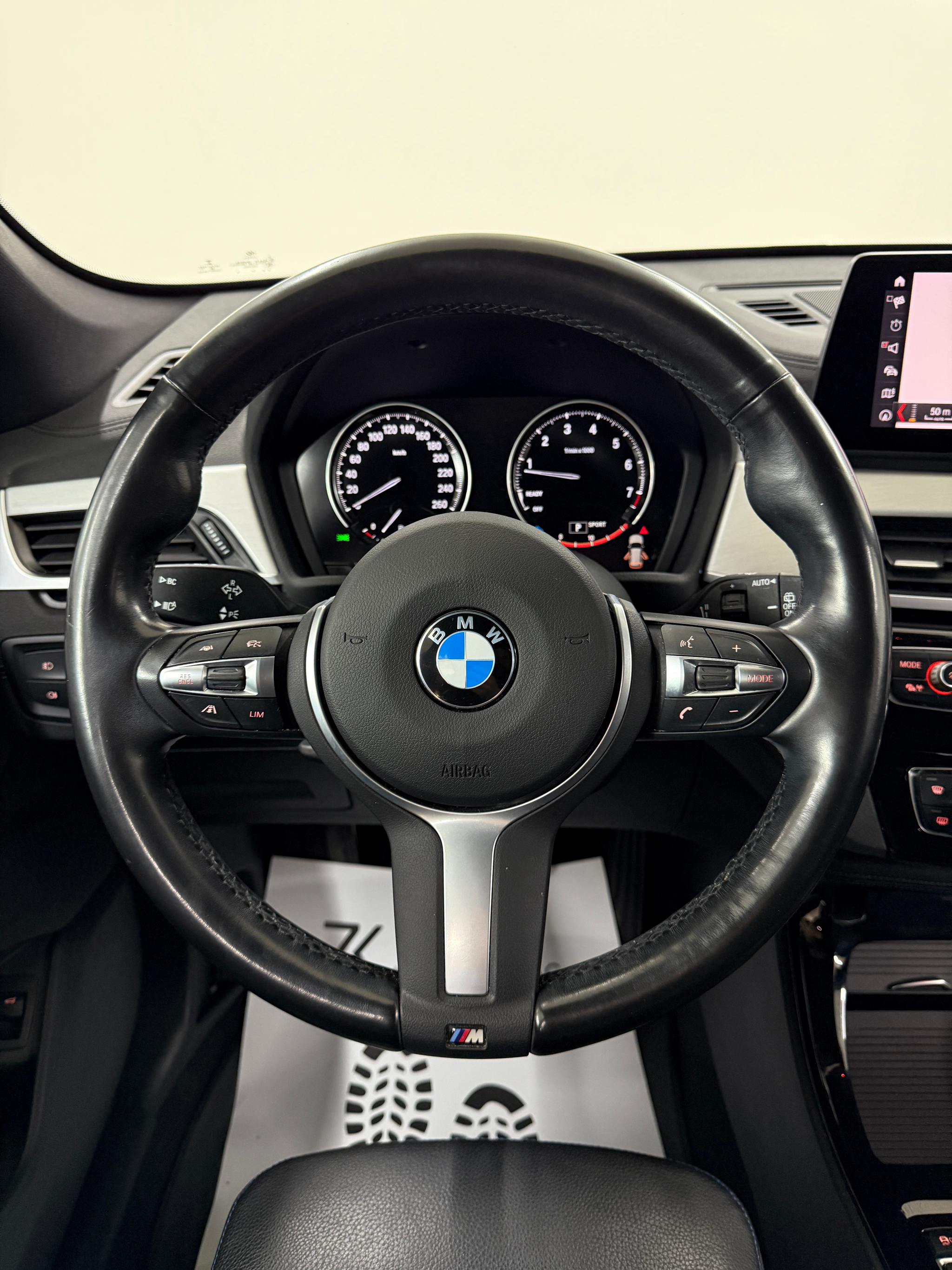 listing desktop thumbnail image 11