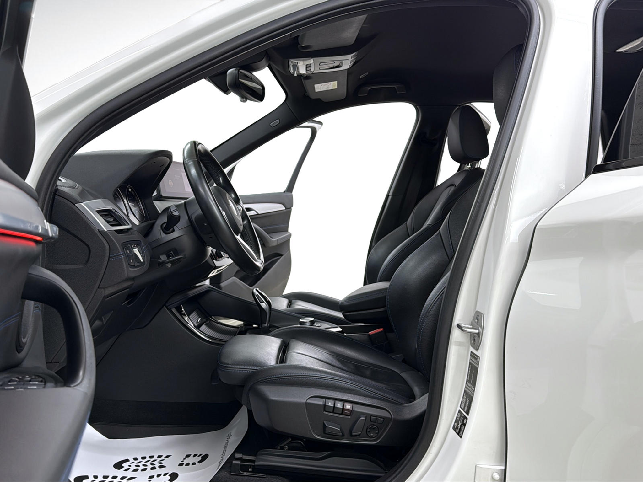 listing desktop thumbnail image 5