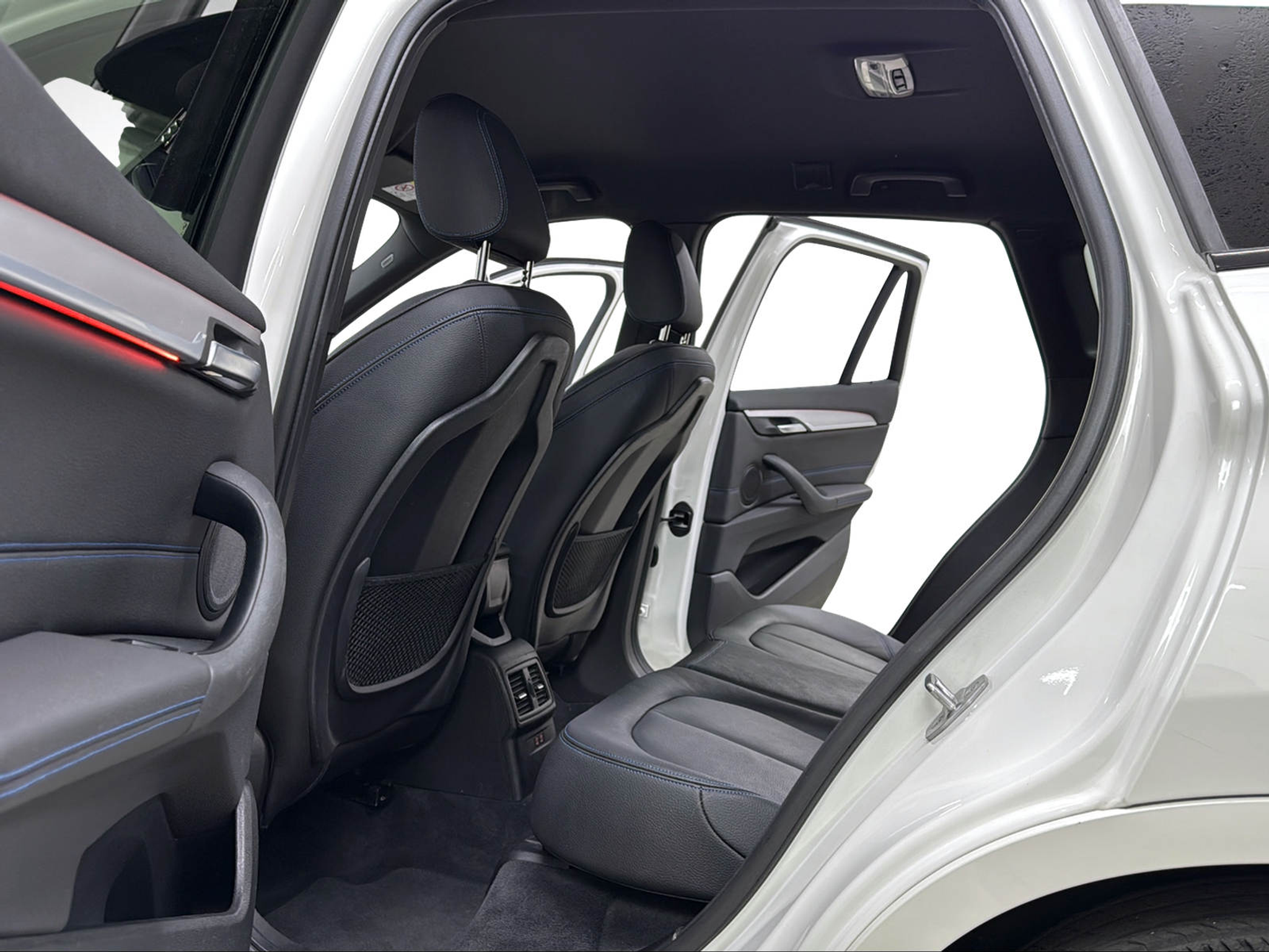 listing desktop thumbnail image 7