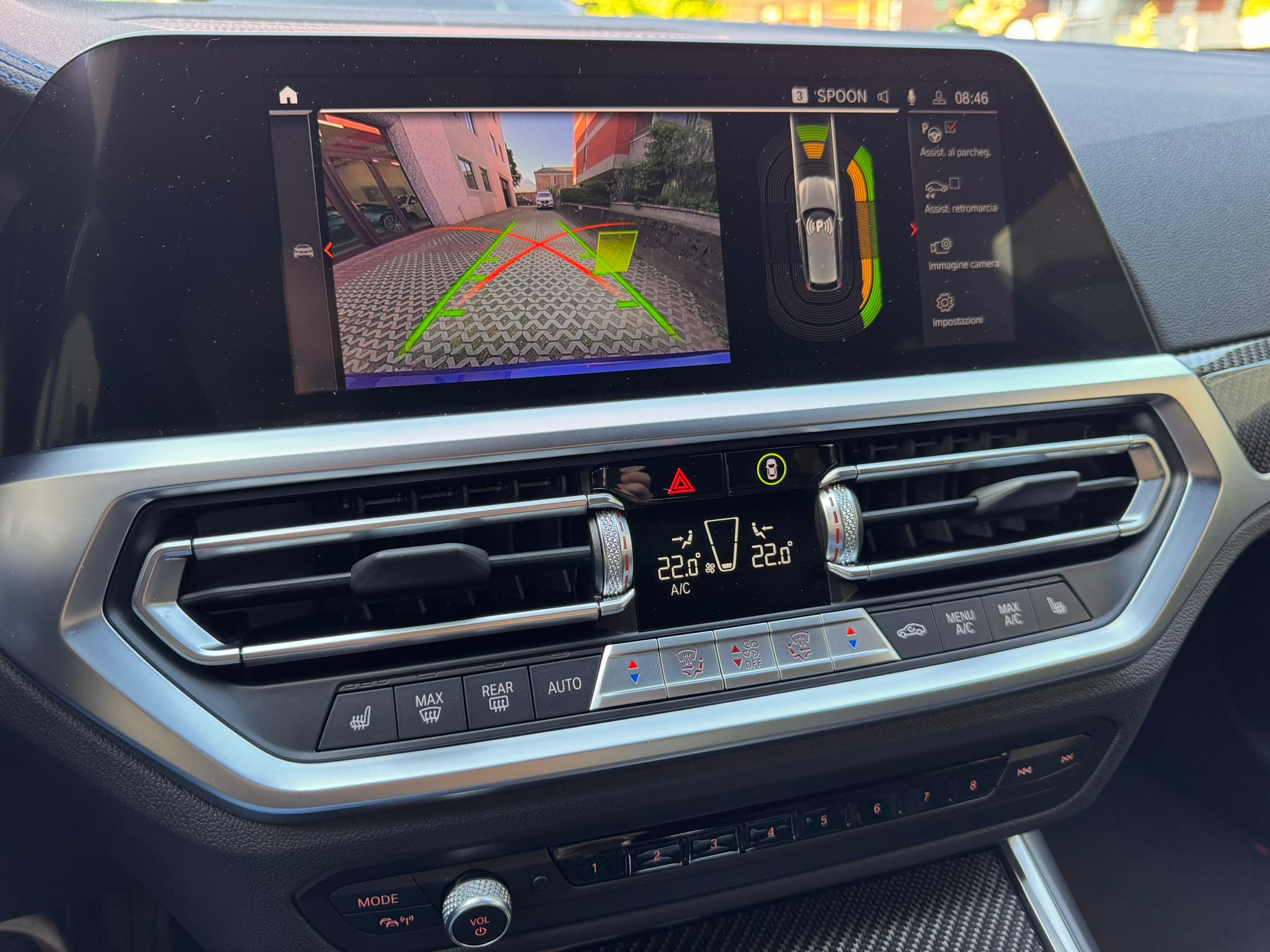 listing desktop thumbnail image 10