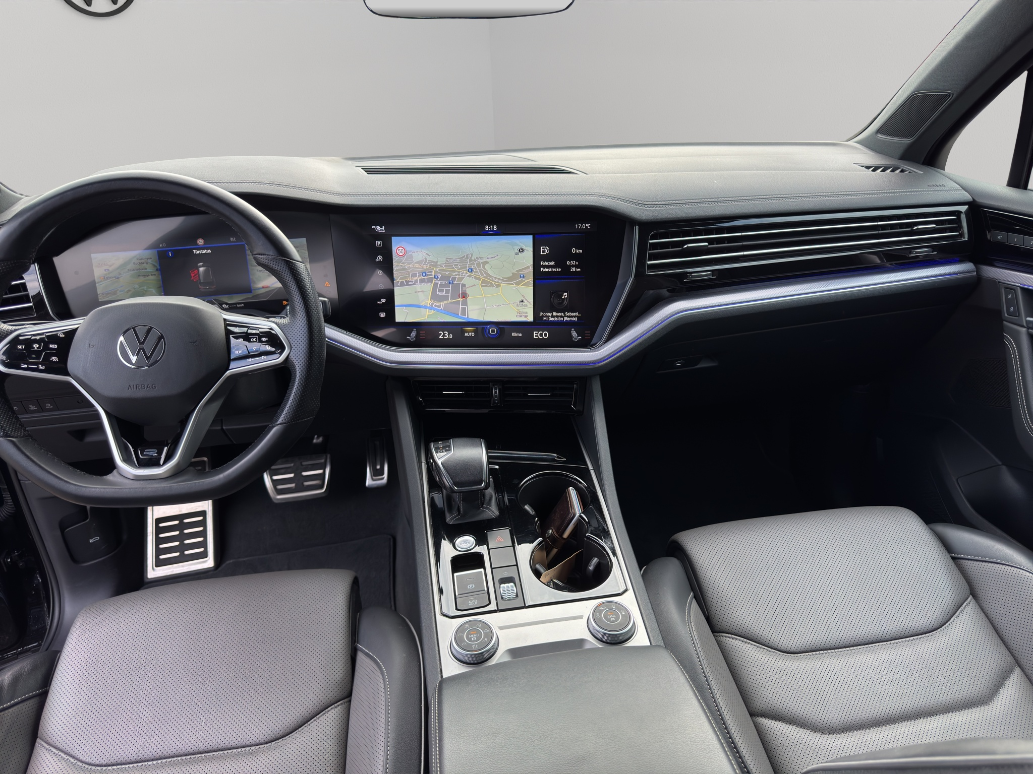 listing desktop thumbnail image 11