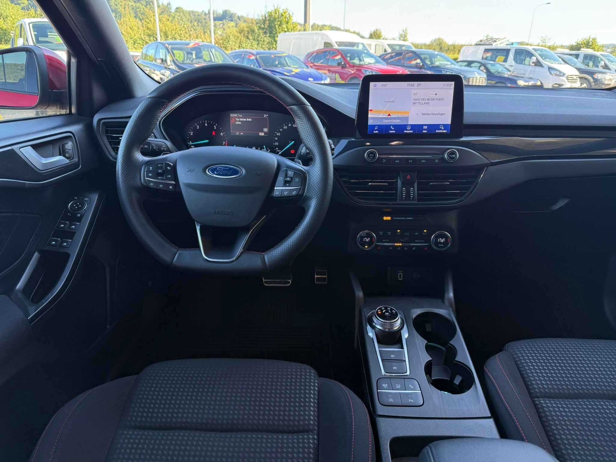 listing desktop thumbnail image 8