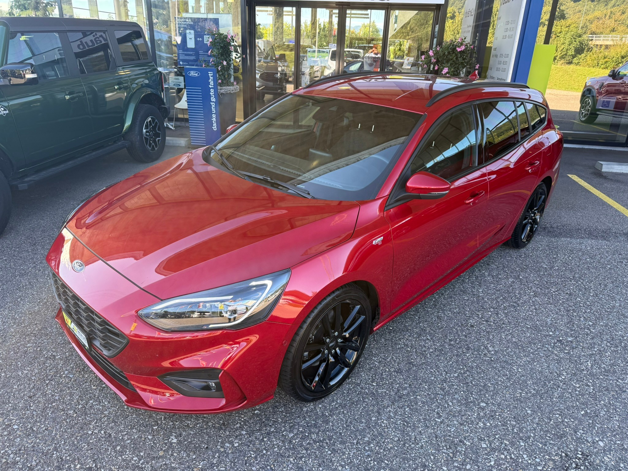 listing desktop thumbnail image 2