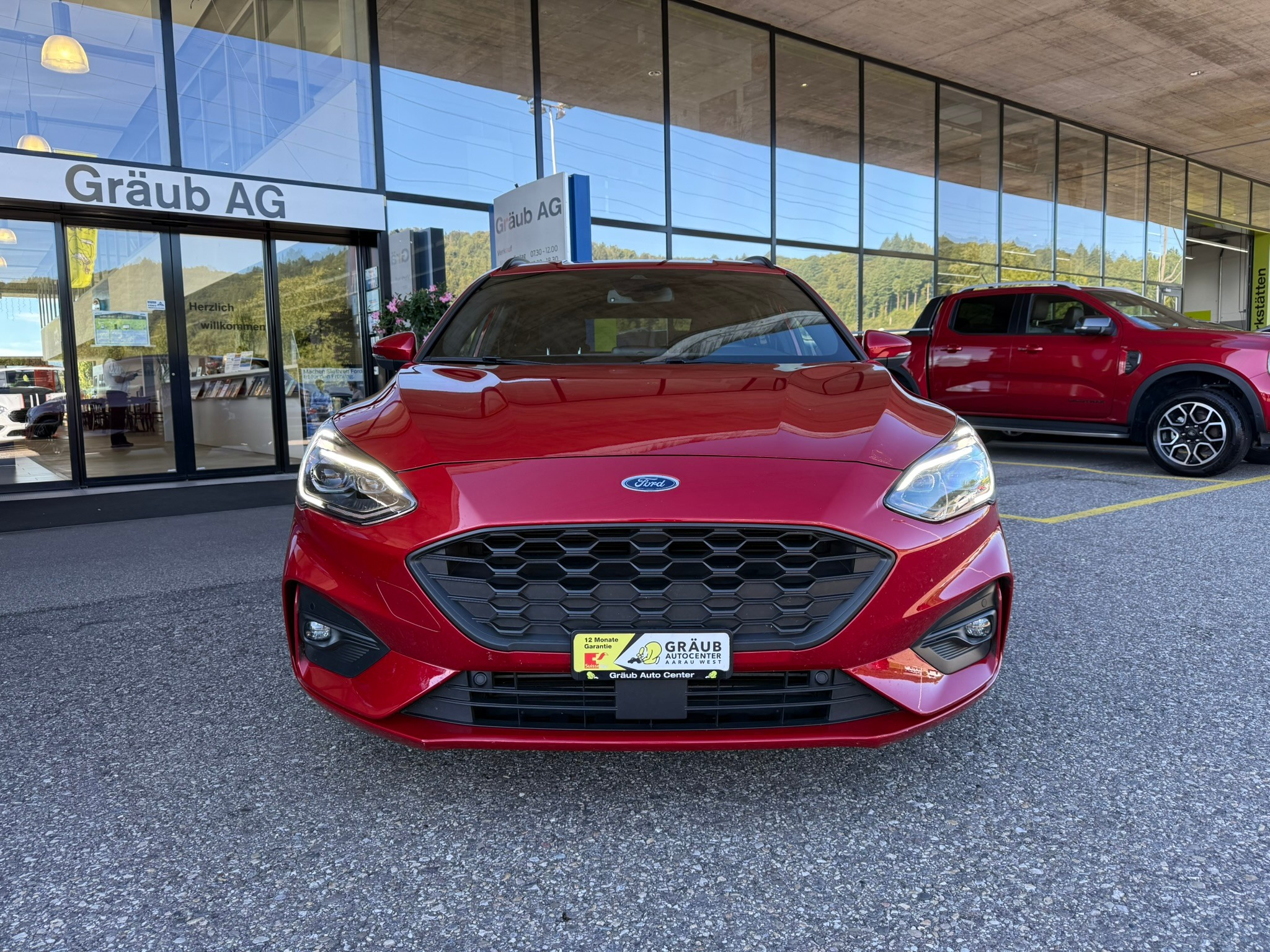 listing desktop thumbnail image 1