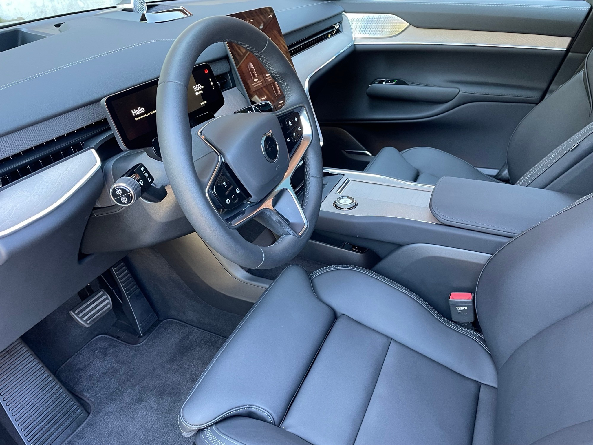 listing desktop thumbnail image 3