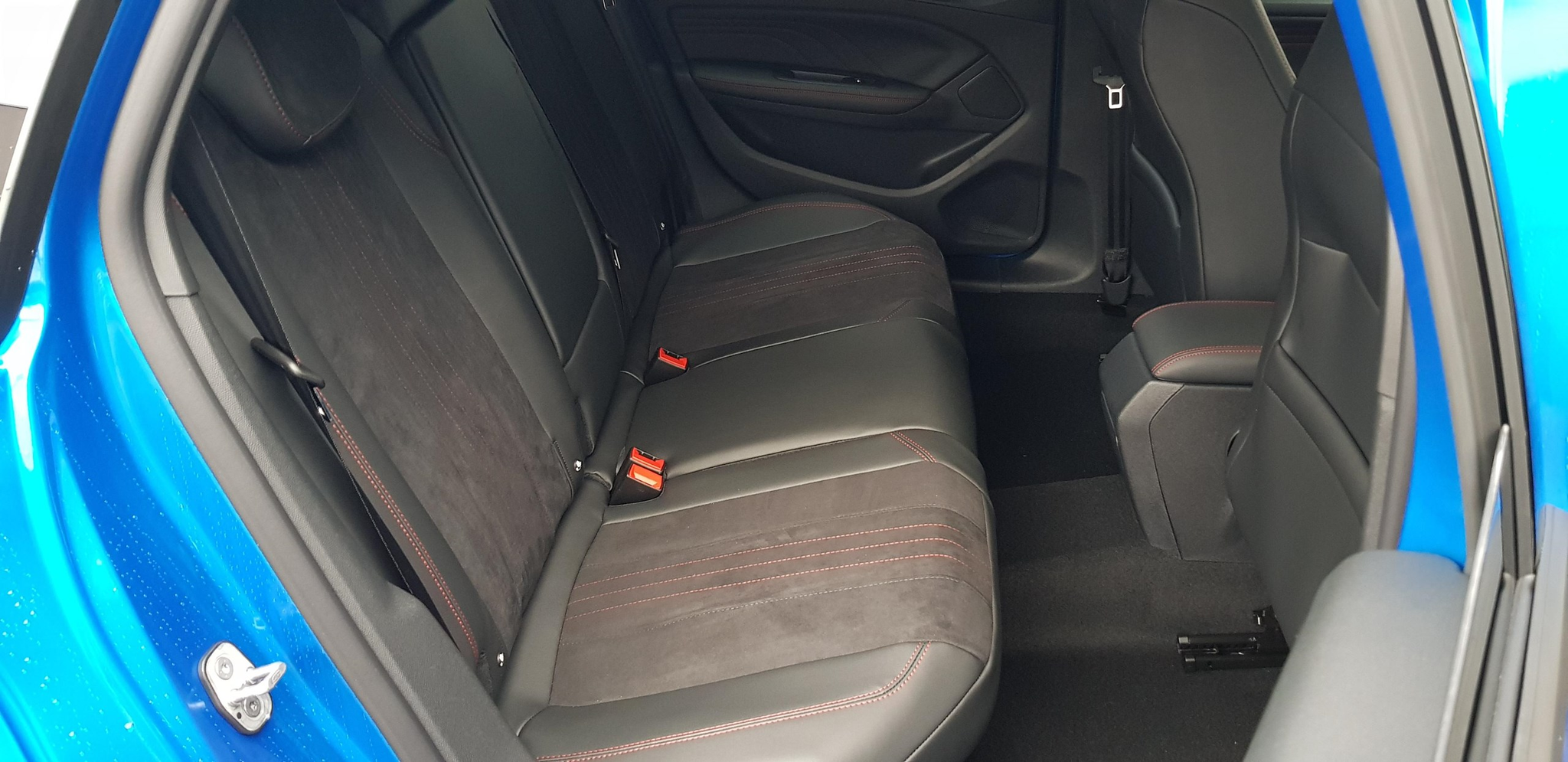 listing desktop thumbnail image 9