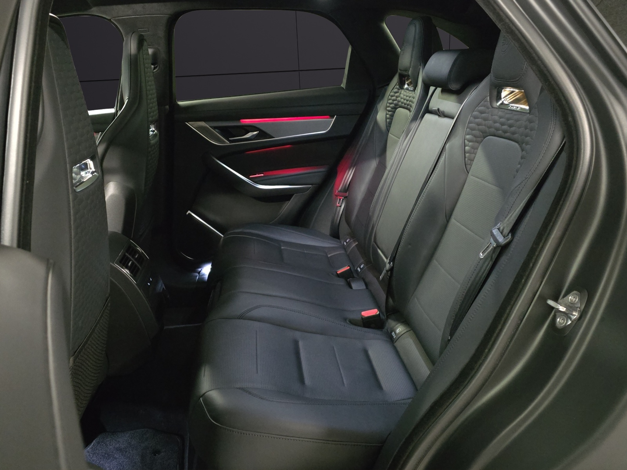 listing desktop thumbnail image 13