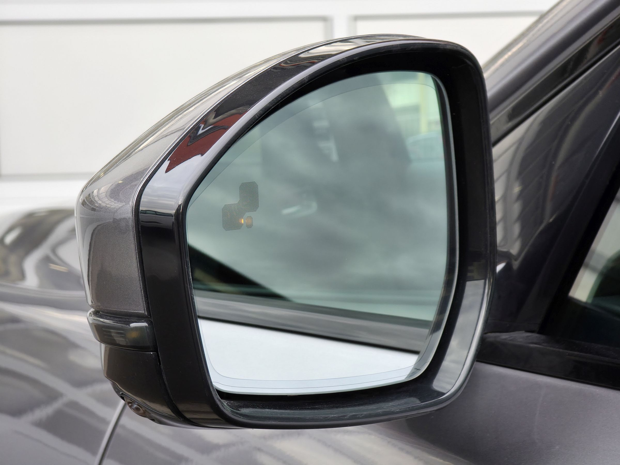 listing desktop thumbnail image 23