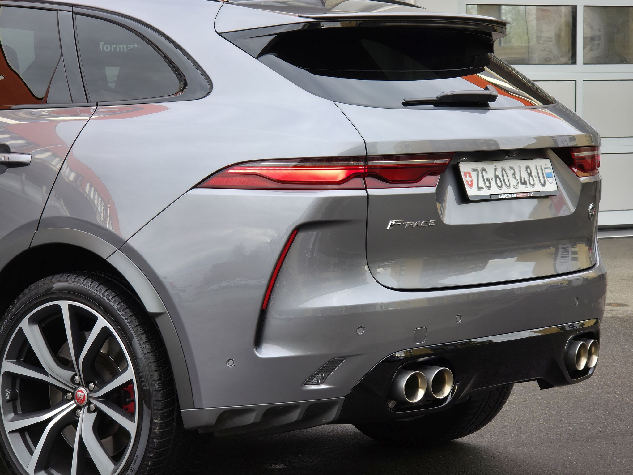 listing desktop thumbnail image 12