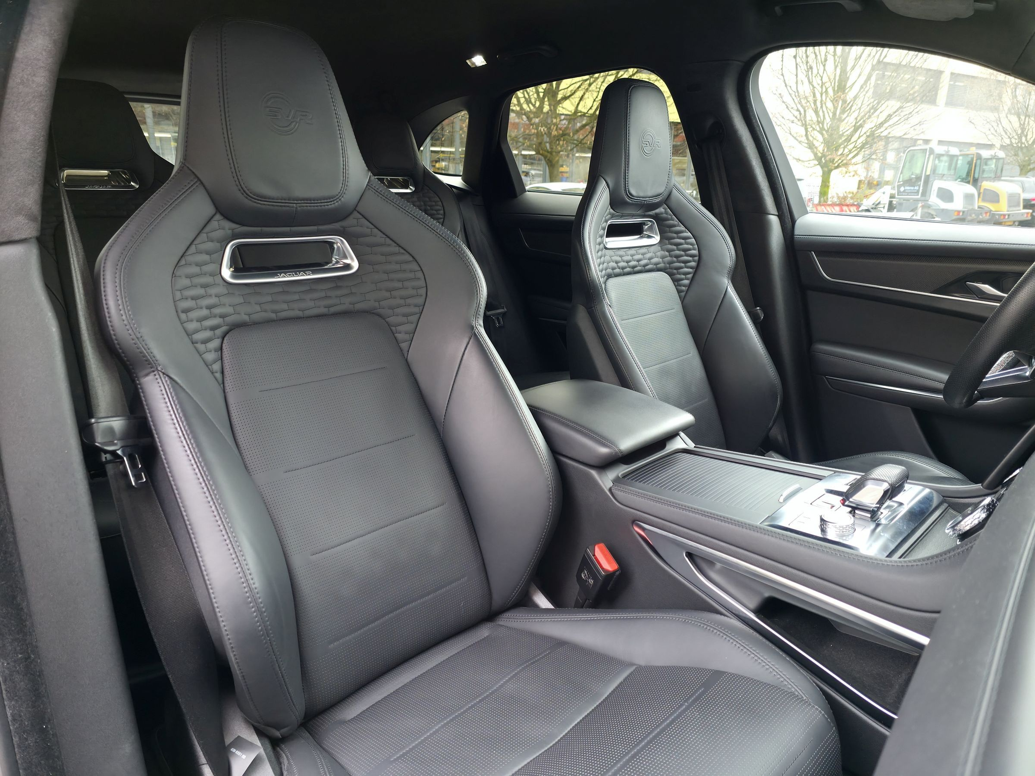 listing desktop thumbnail image 21