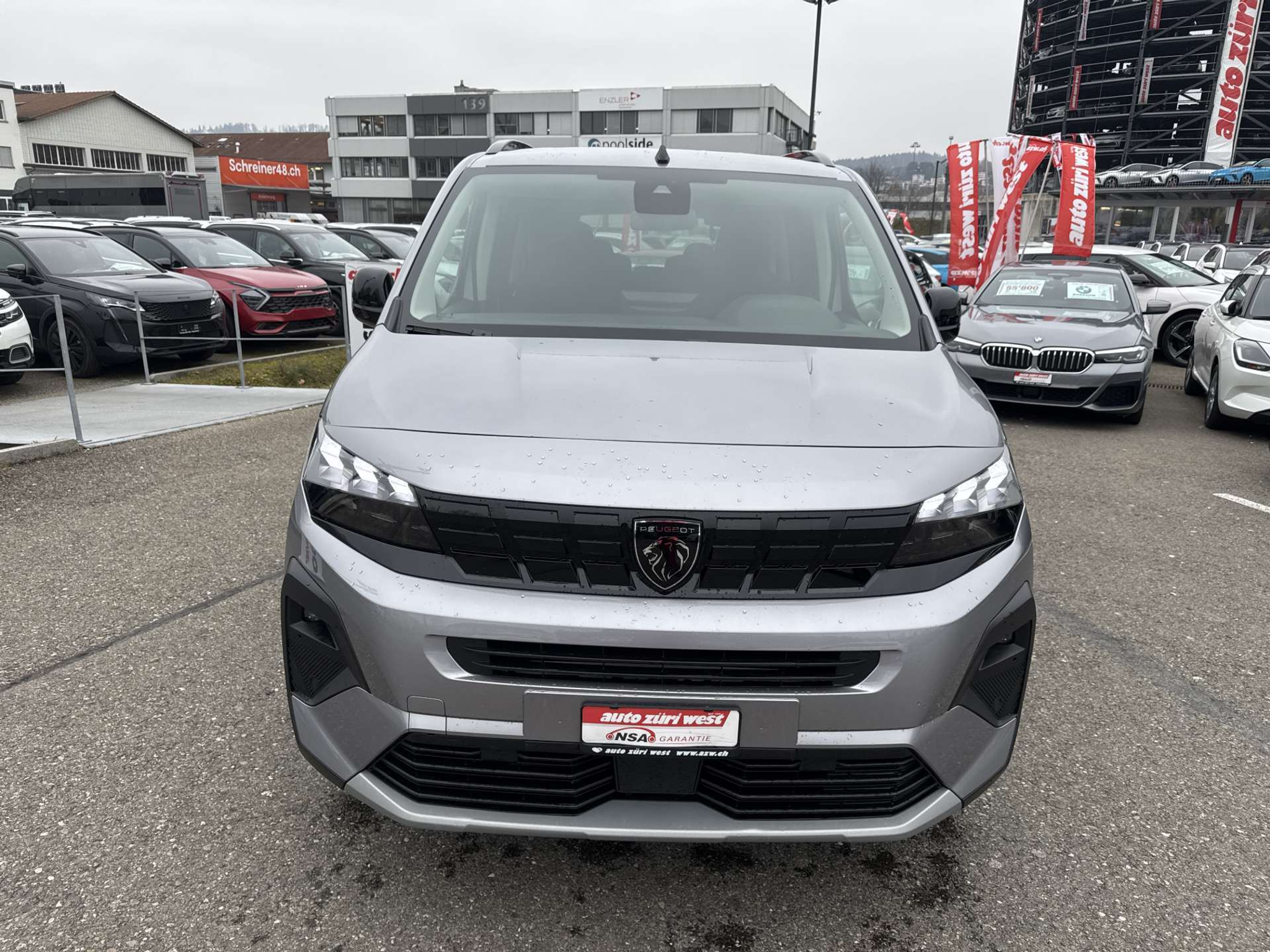 listing desktop thumbnail image 10