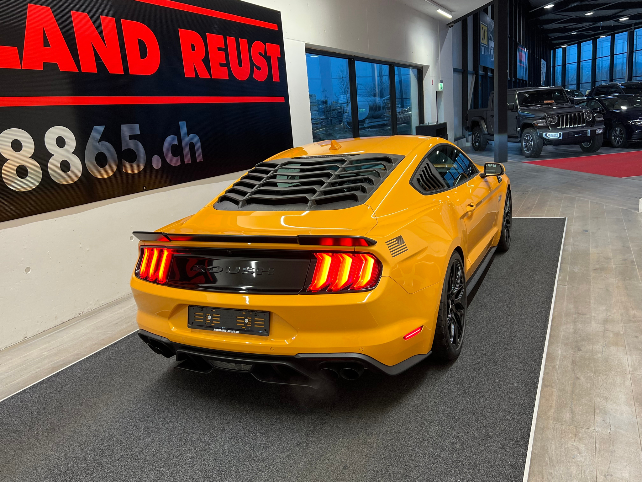 listing desktop thumbnail image 7