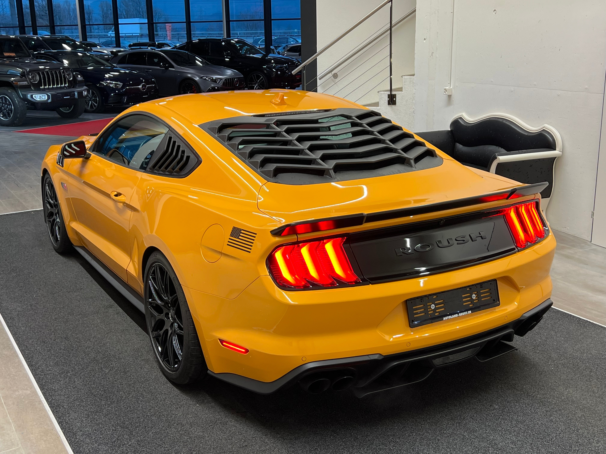 listing desktop thumbnail image 10