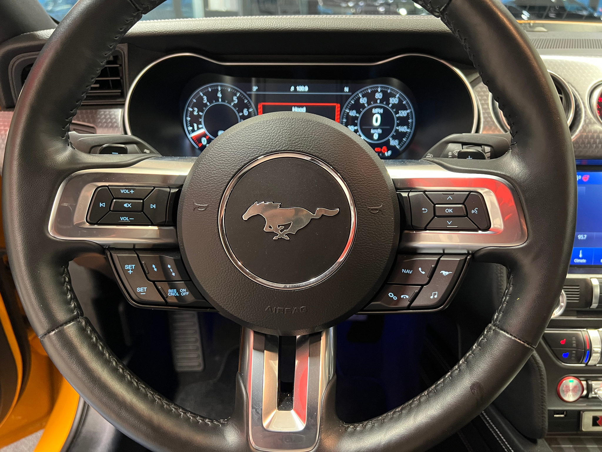 listing desktop thumbnail image 25