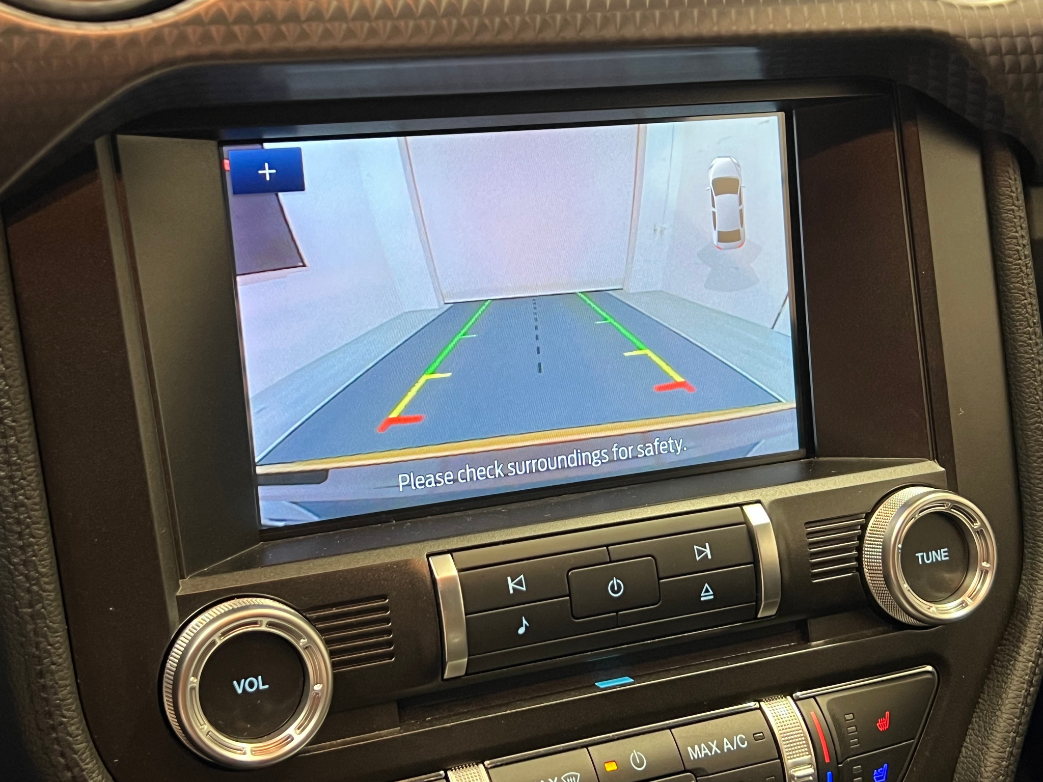 listing desktop thumbnail image 24