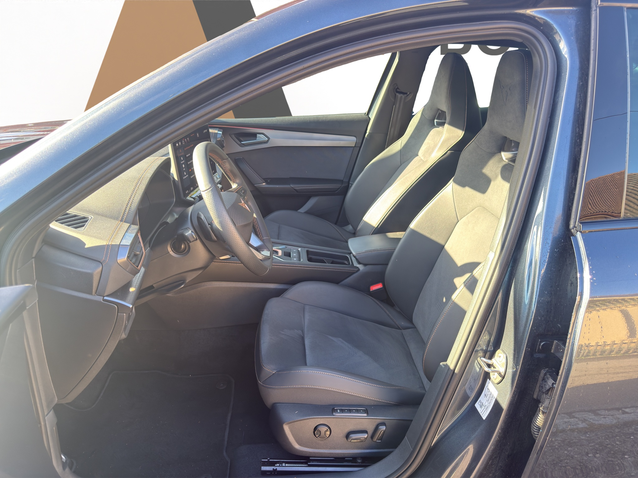 listing desktop thumbnail image 8