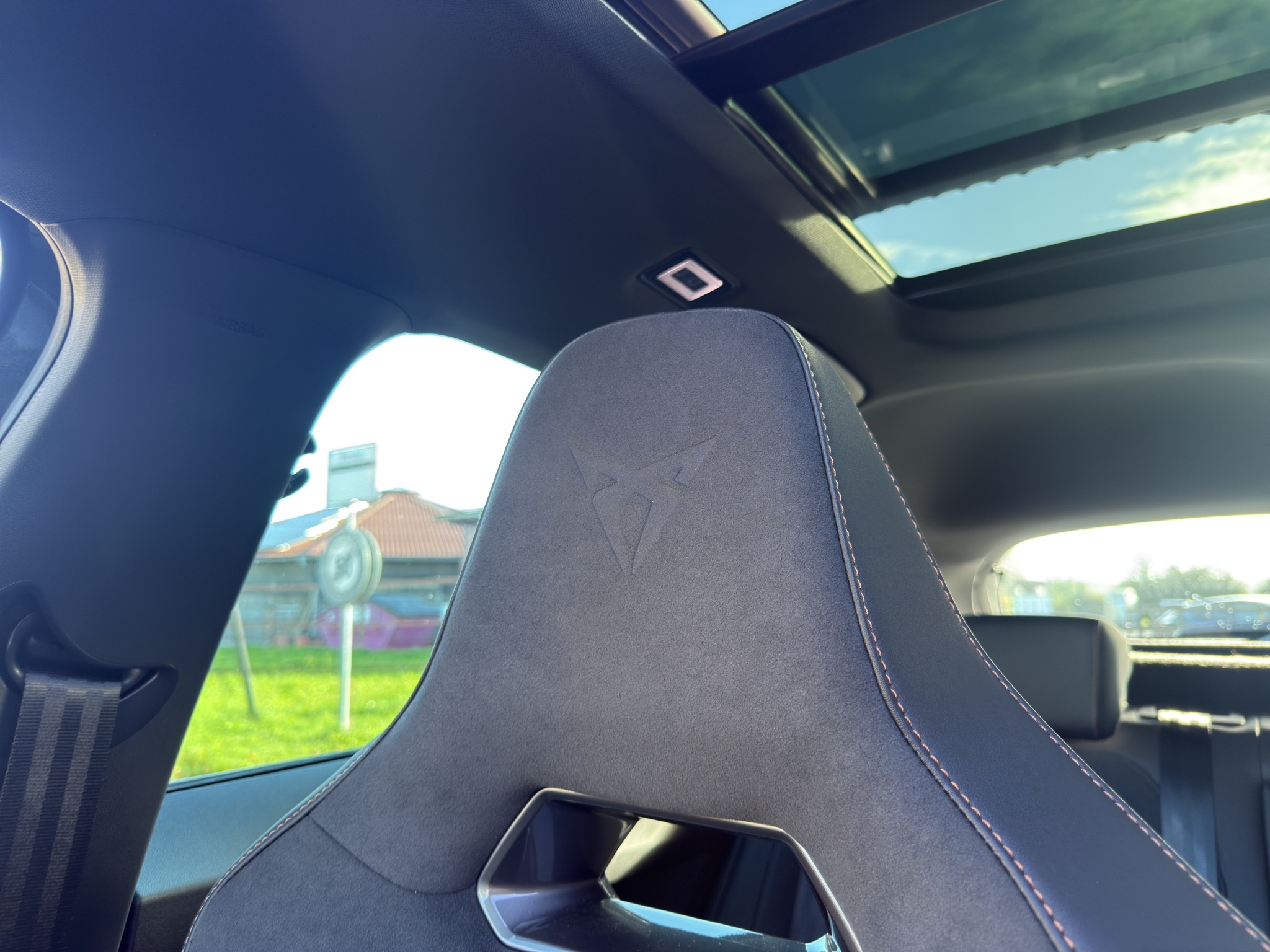 listing desktop thumbnail image 28