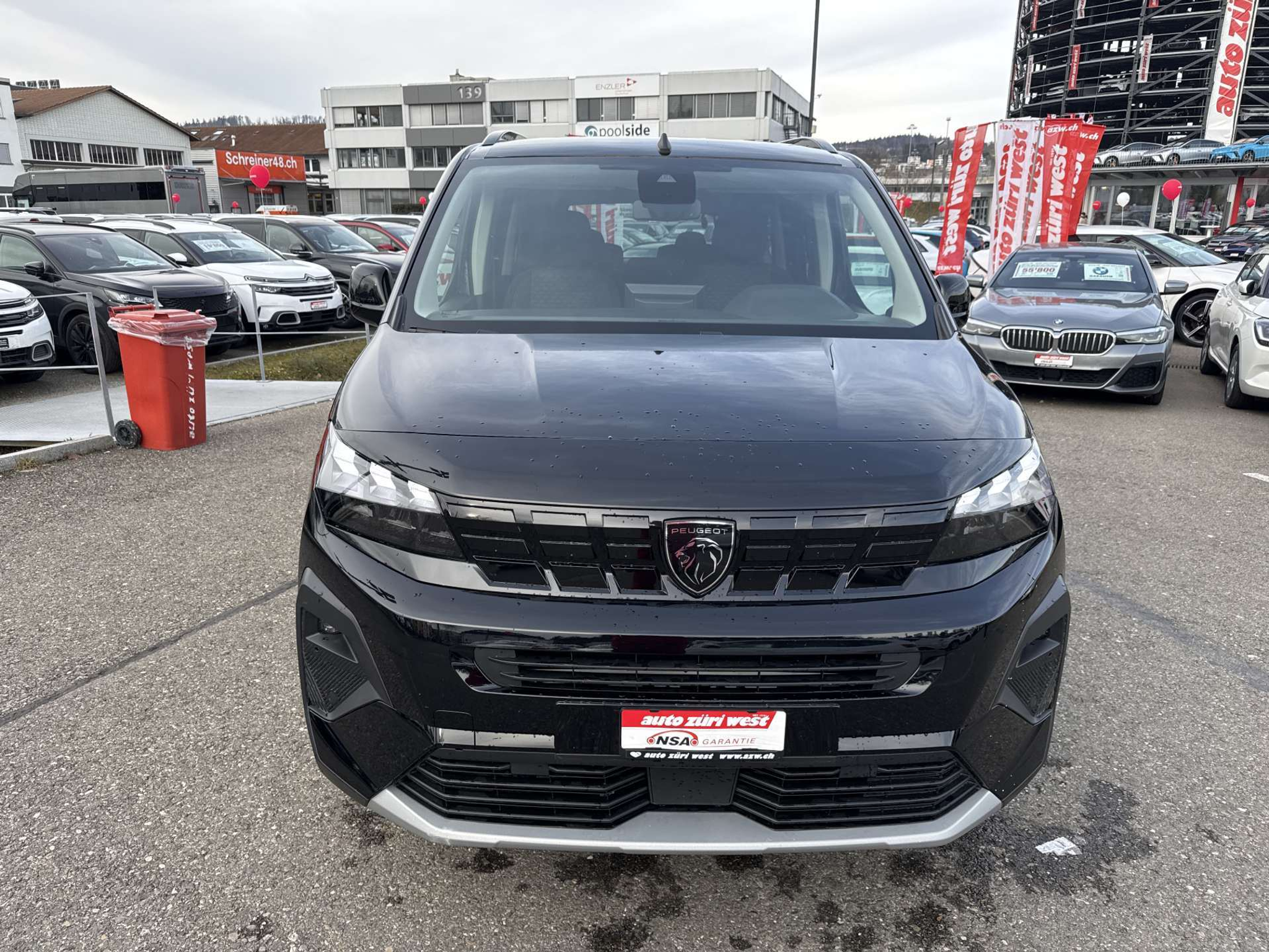 listing desktop thumbnail image 13