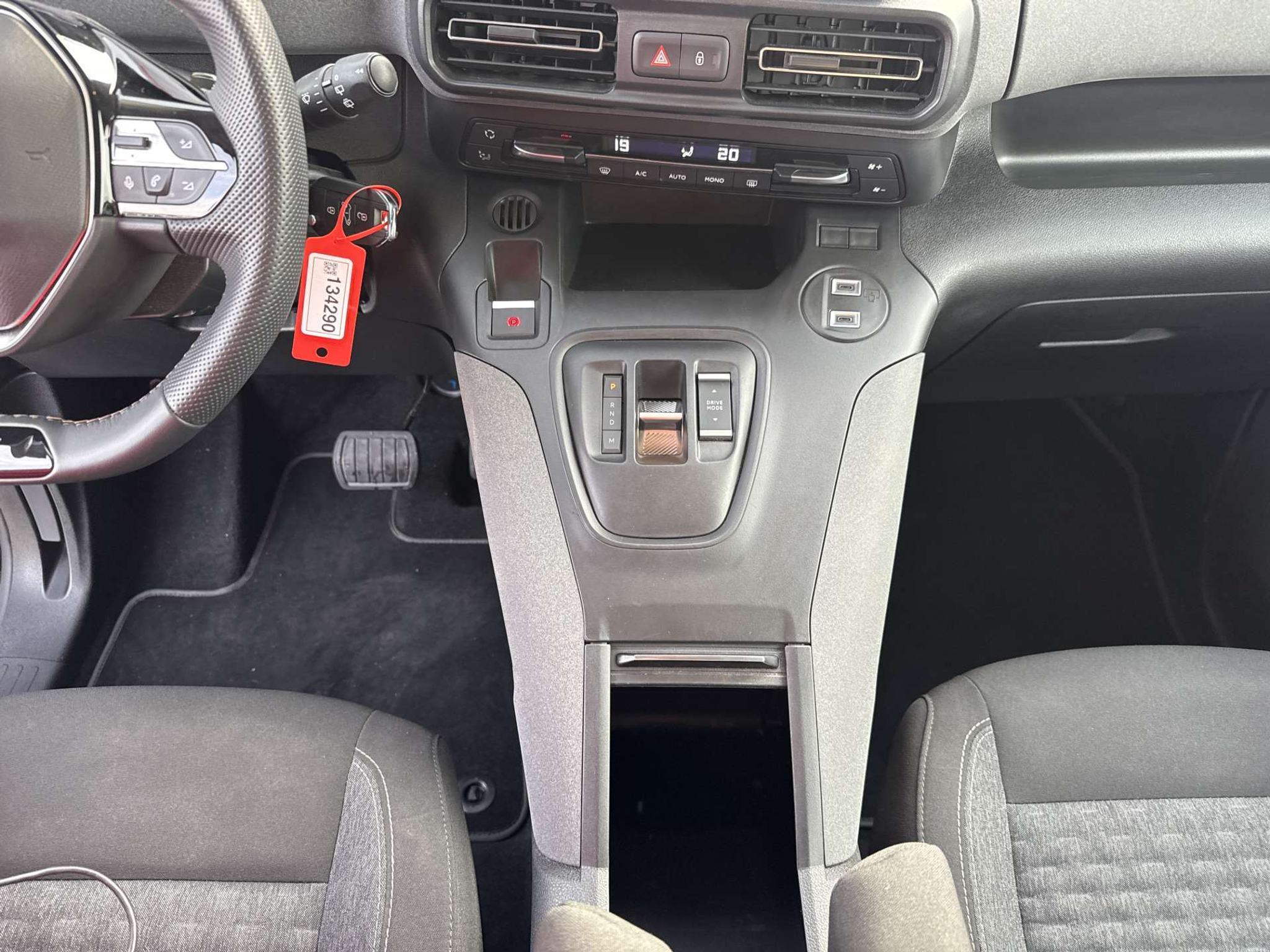 listing desktop thumbnail image 11