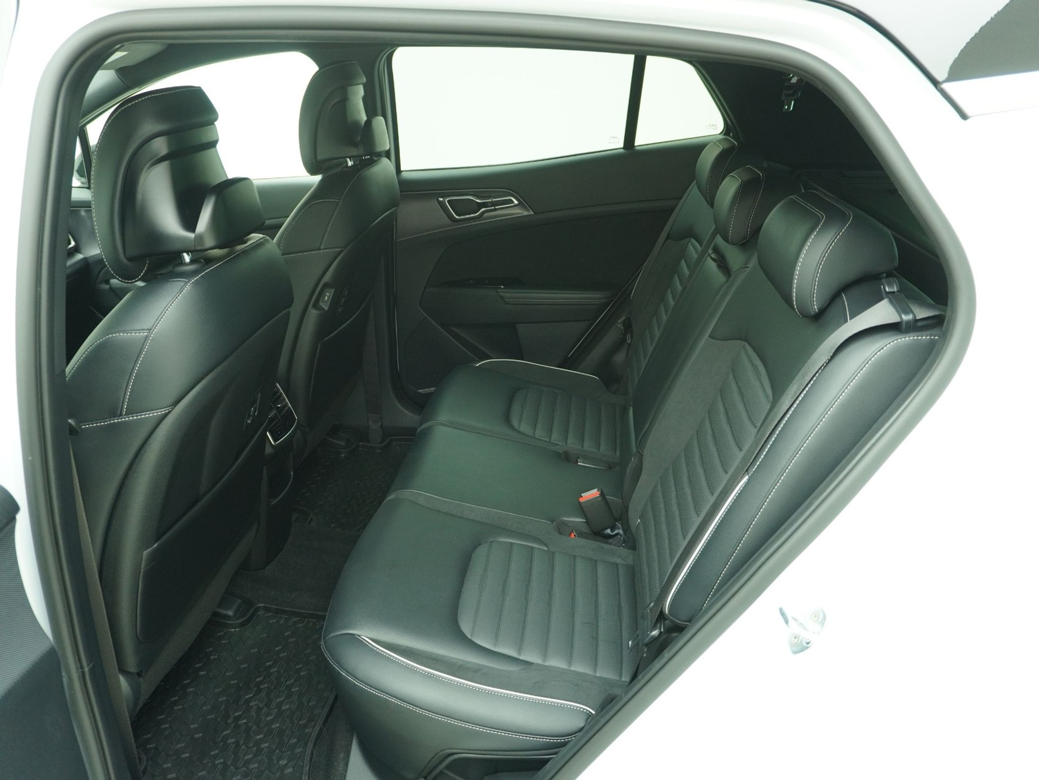 listing desktop thumbnail image 9