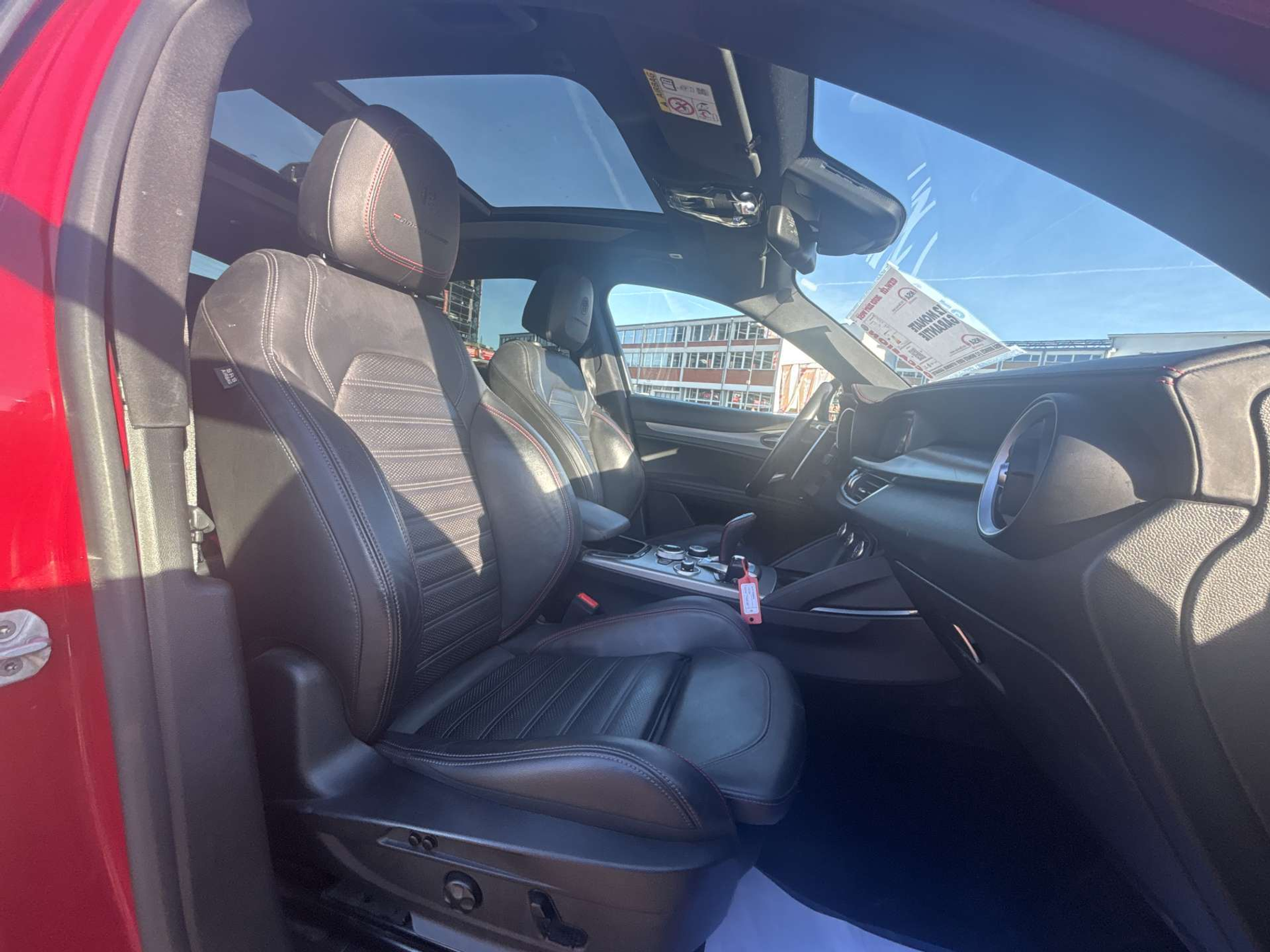 listing desktop thumbnail image 14