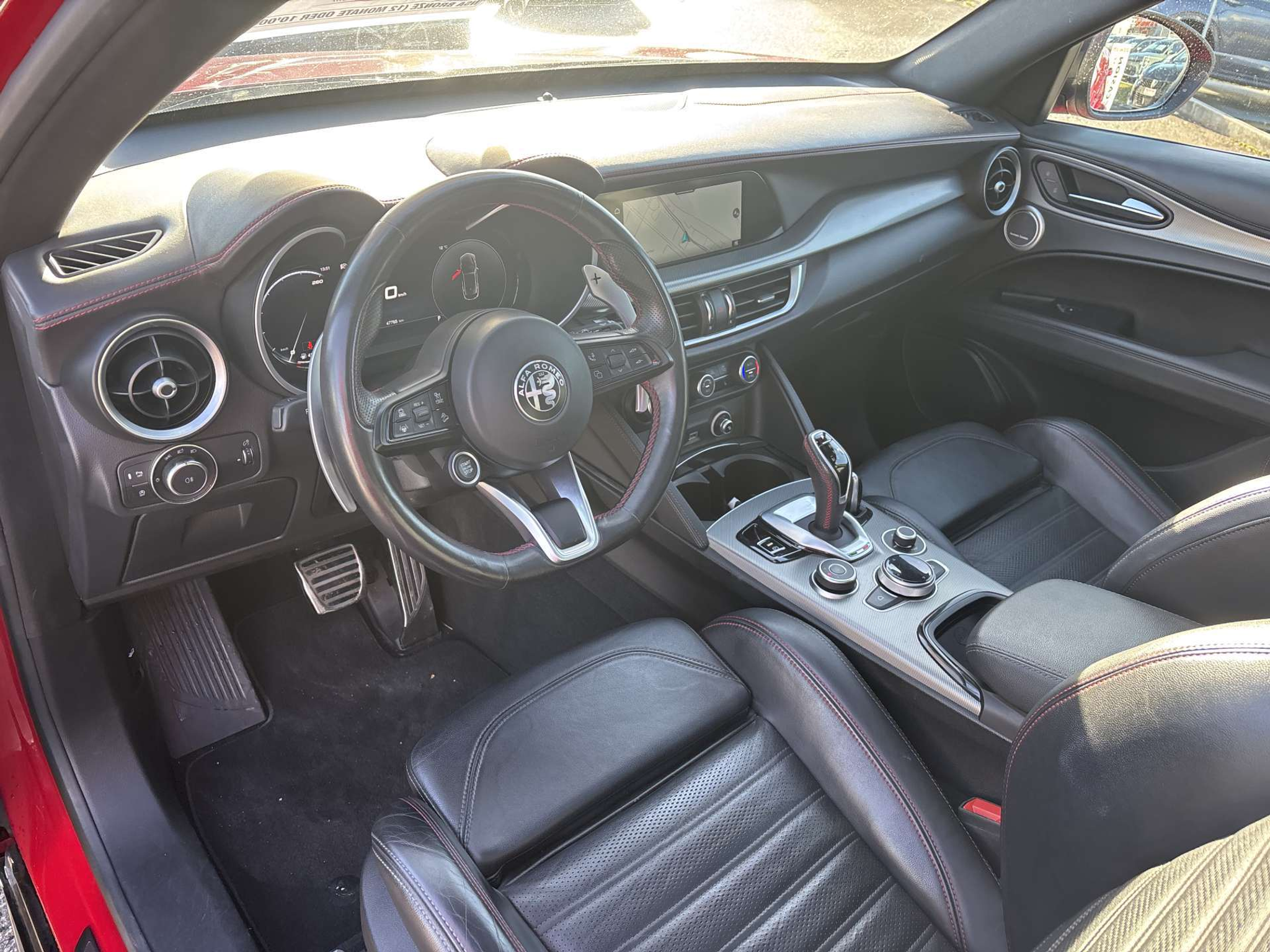 listing desktop thumbnail image 4